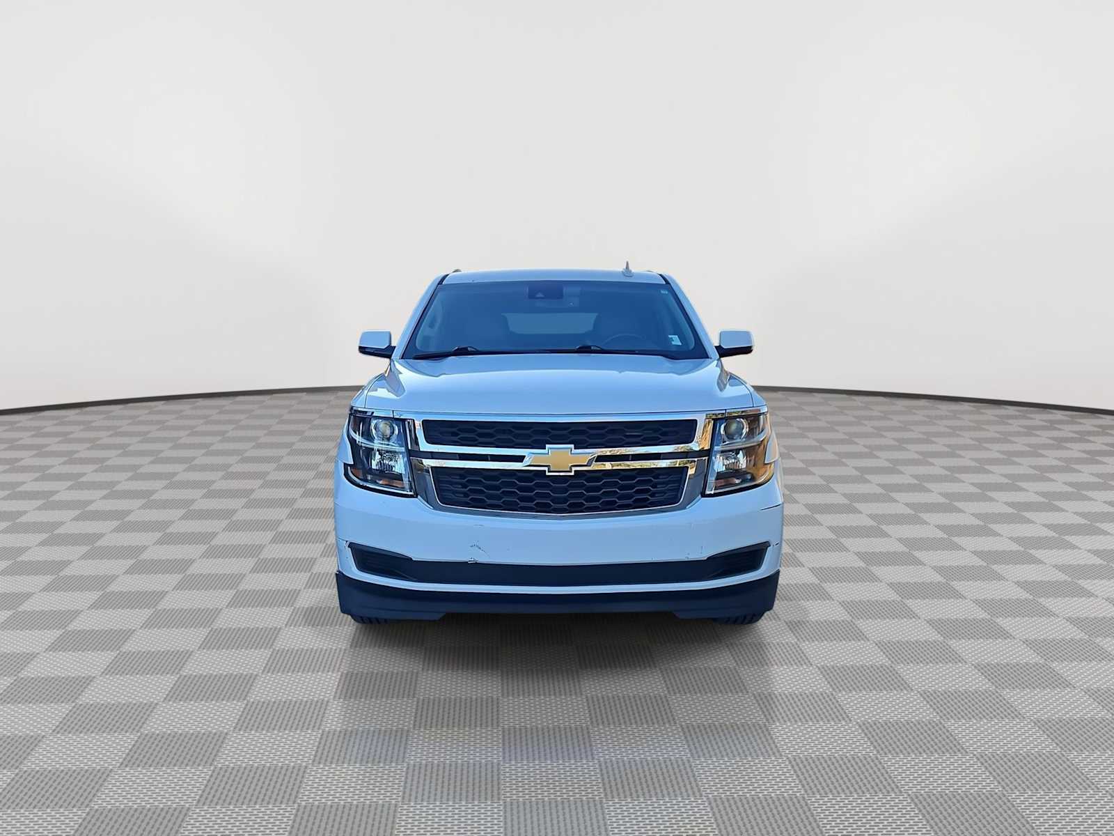 Thumbnail: 2020 Chevrolet Suburban - 3