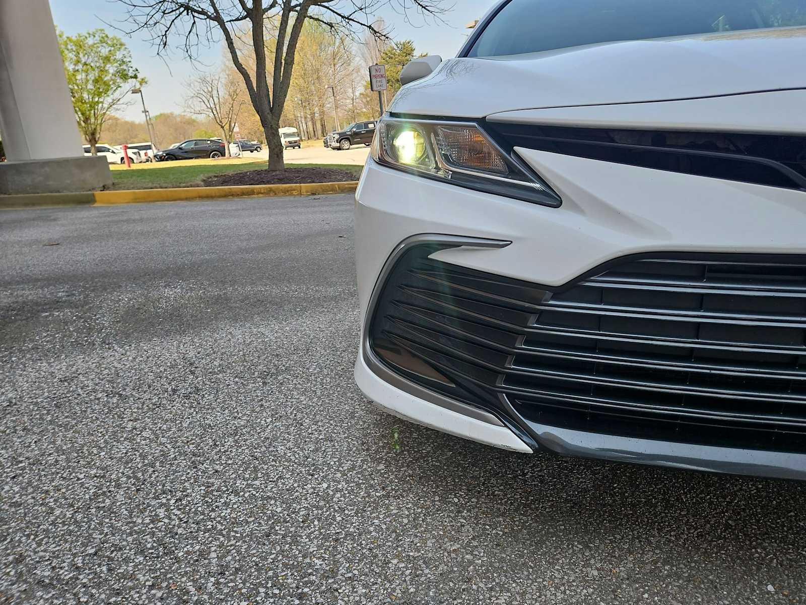 Thumbnail: 2022 Toyota Camry - 11