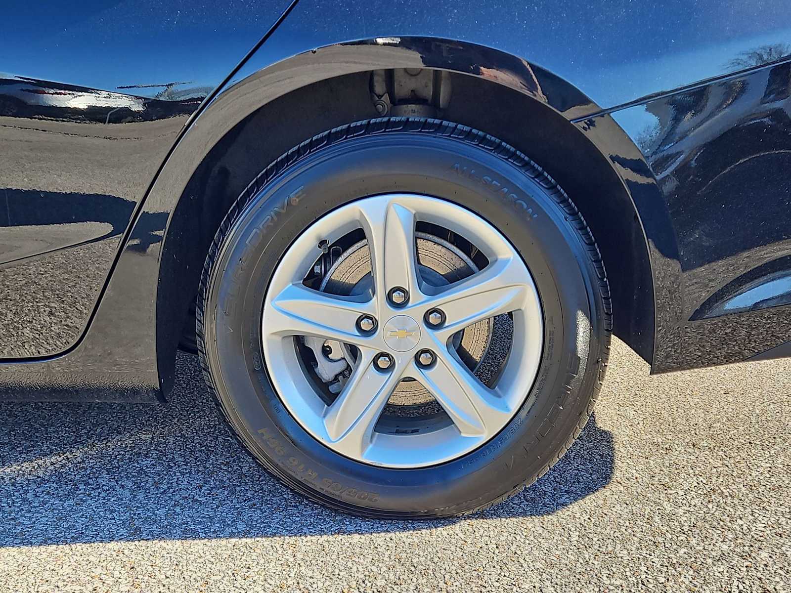 Thumbnail: 2023 Chevrolet Malibu - 14