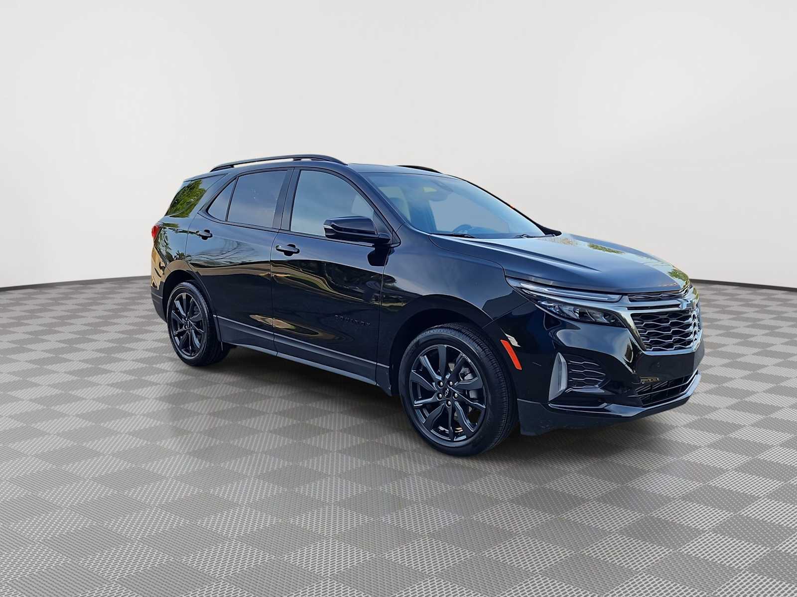 Thumbnail: 2023 Chevrolet Equinox - 2