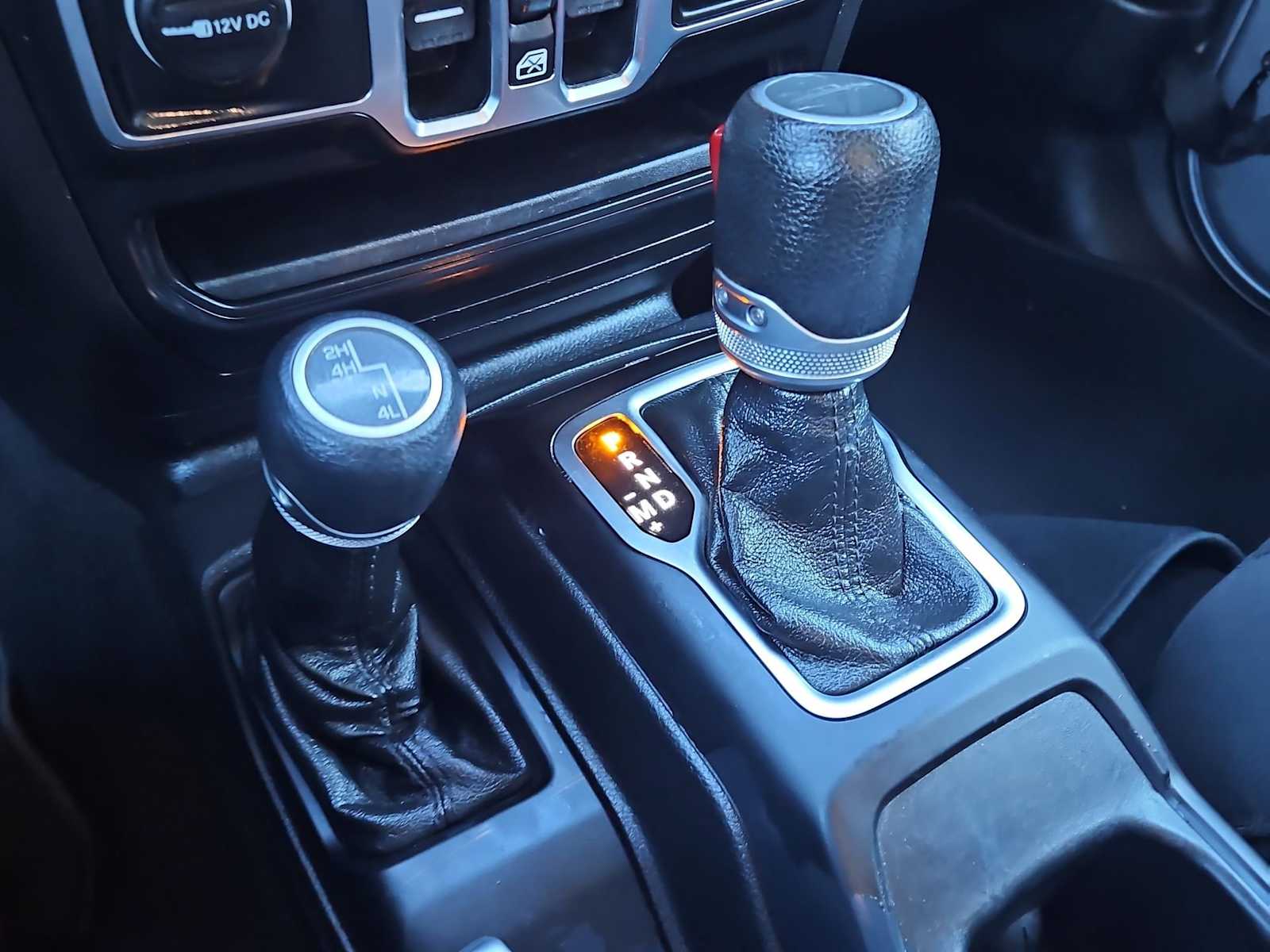 Thumbnail: 2020 Jeep Gladiator - 32