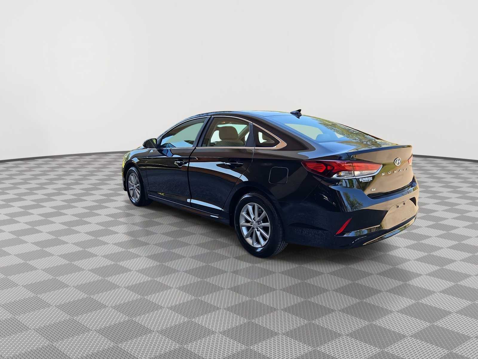 Thumbnail: 2018 Hyundai Sonata - 6