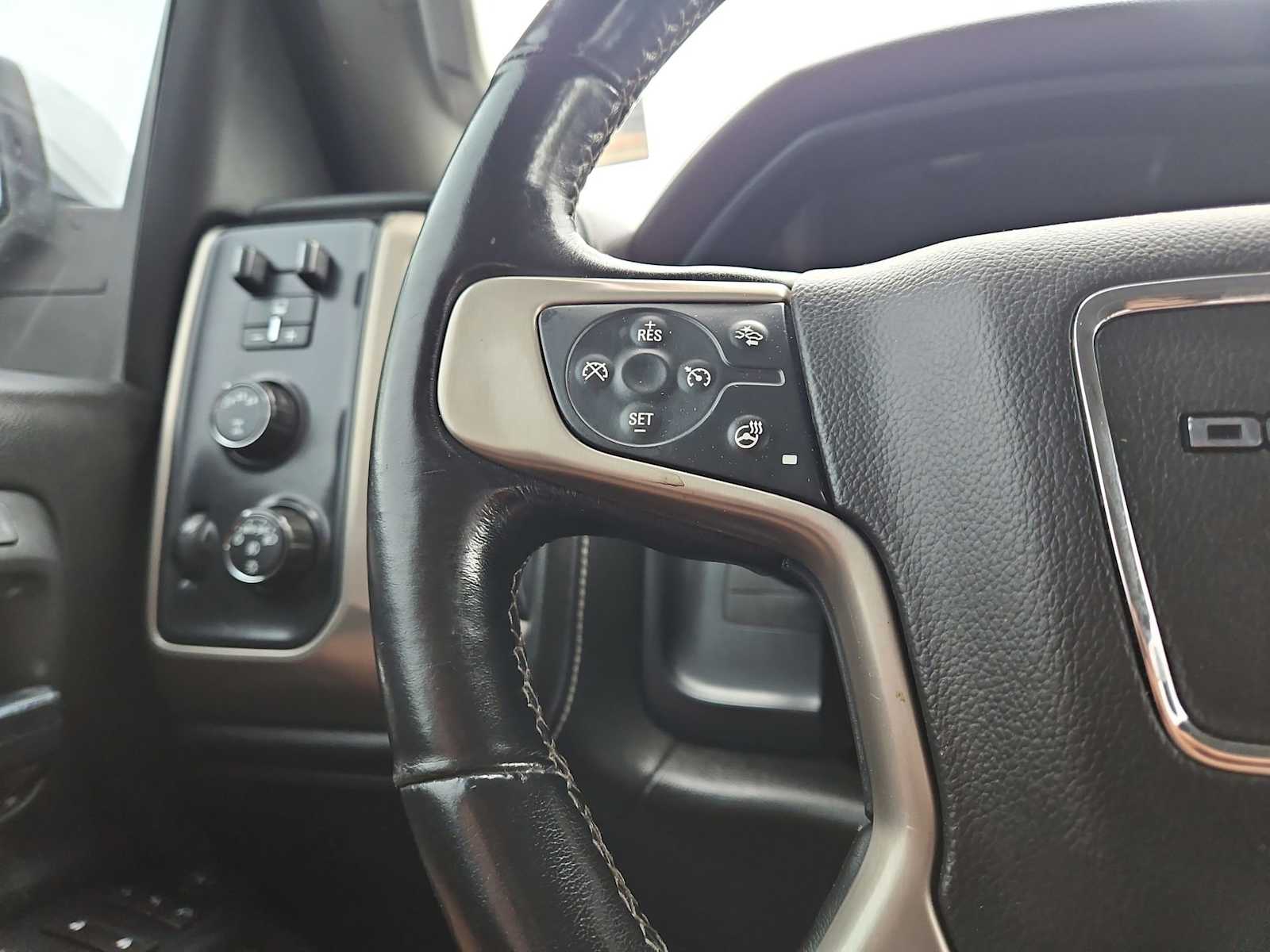 Thumbnail: 2019 GMC Sierra 2500 - 40