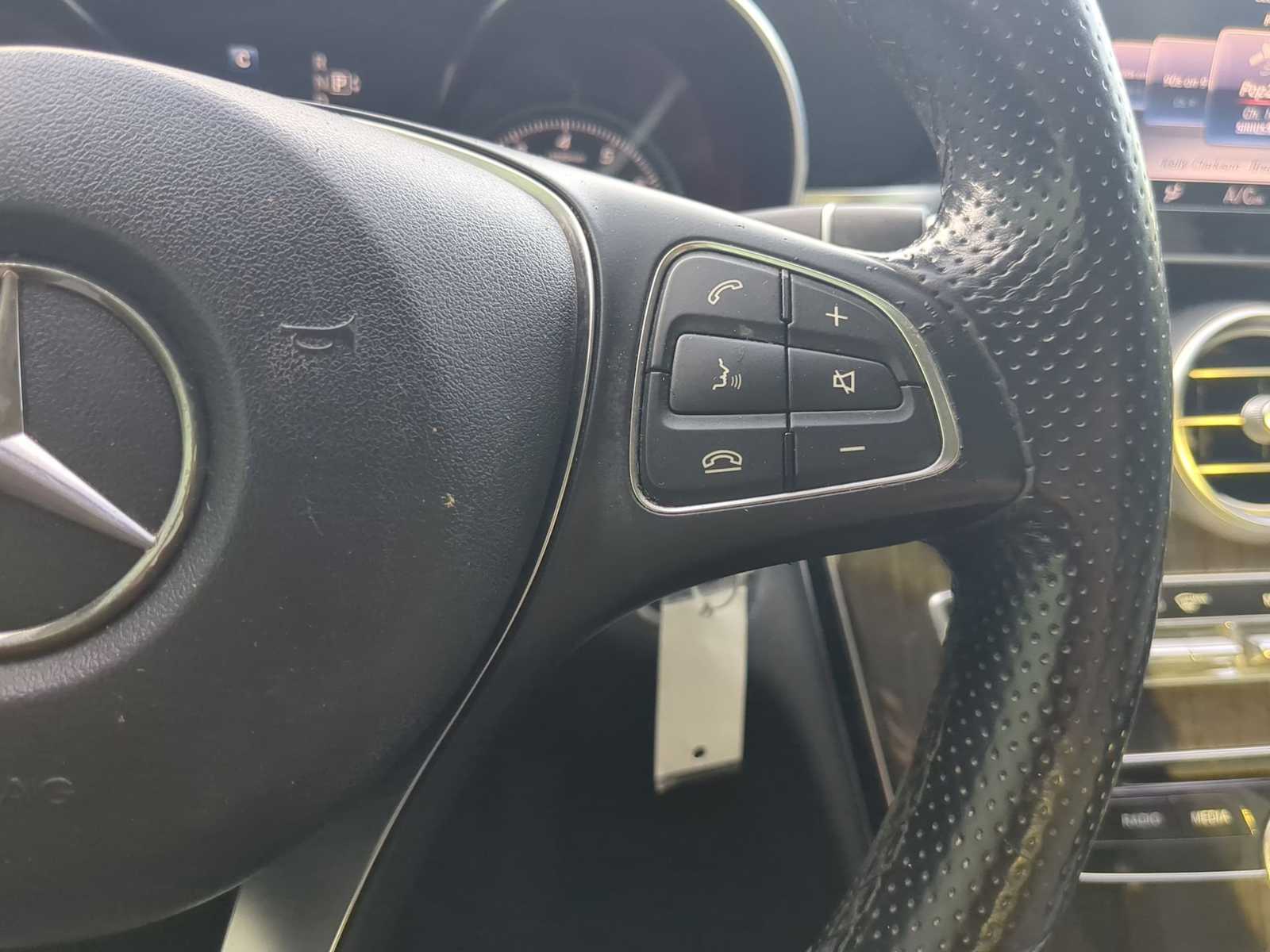 Thumbnail: 2015 Mercedes-Benz C-Class - 24