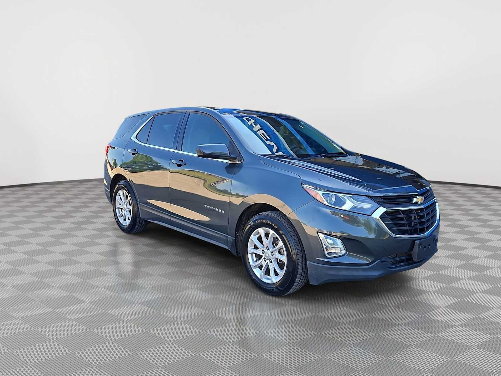 Thumbnail: 2018 Chevrolet Equinox - 3