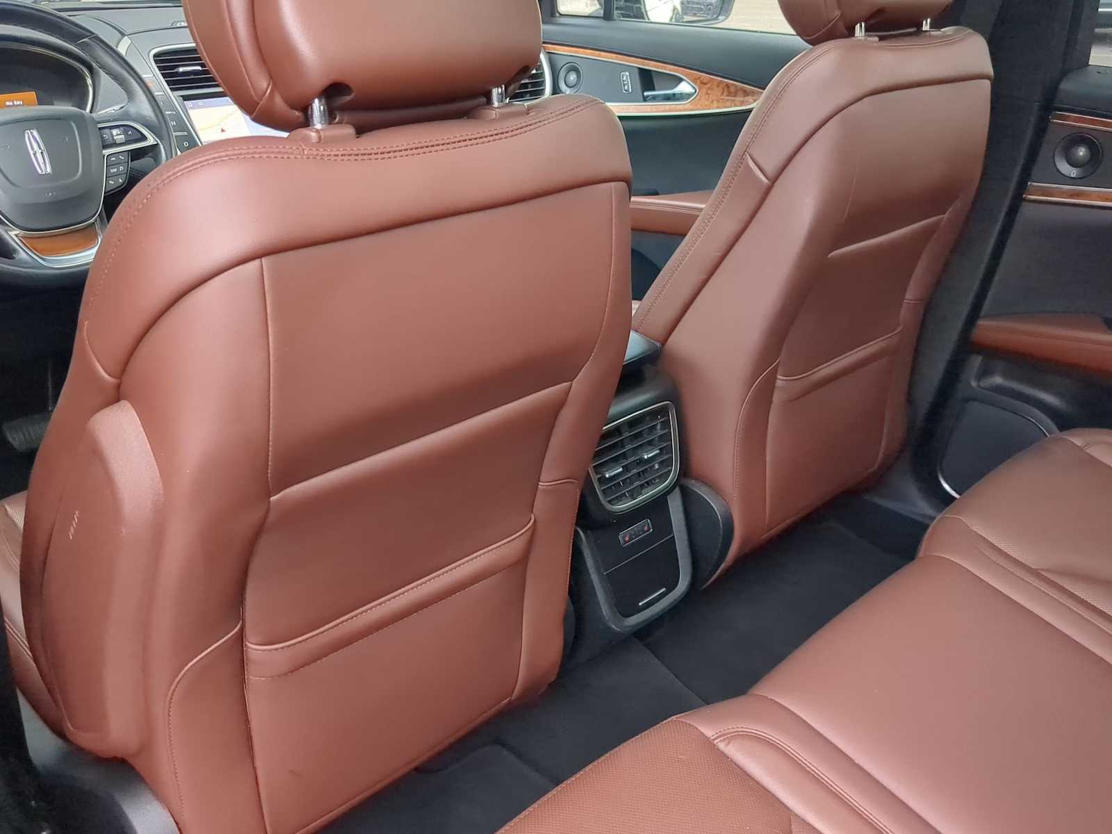 Thumbnail: 2020 Lincoln Nautilus - 19
