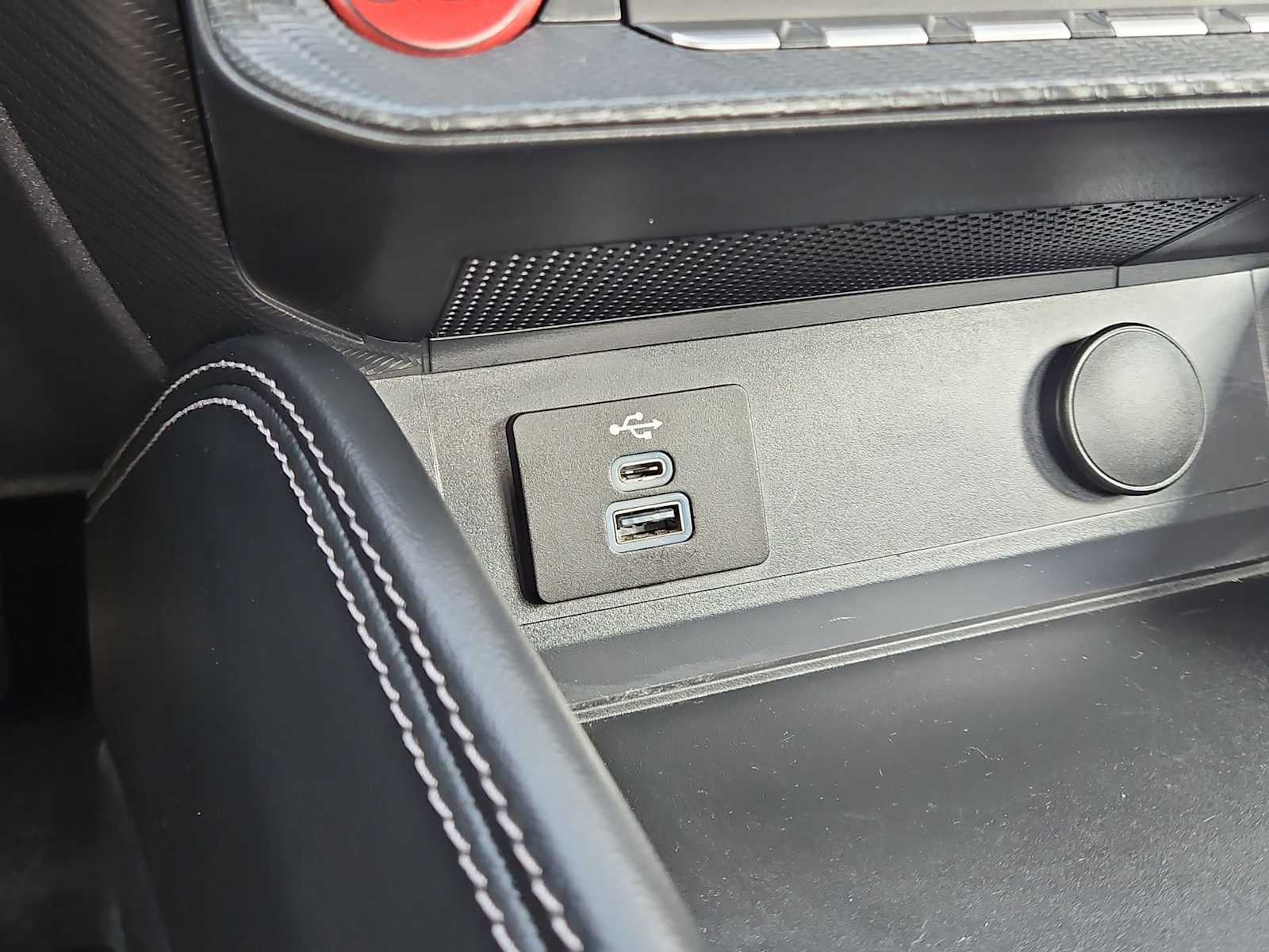 Thumbnail: 2025 Ford Mustang - 31