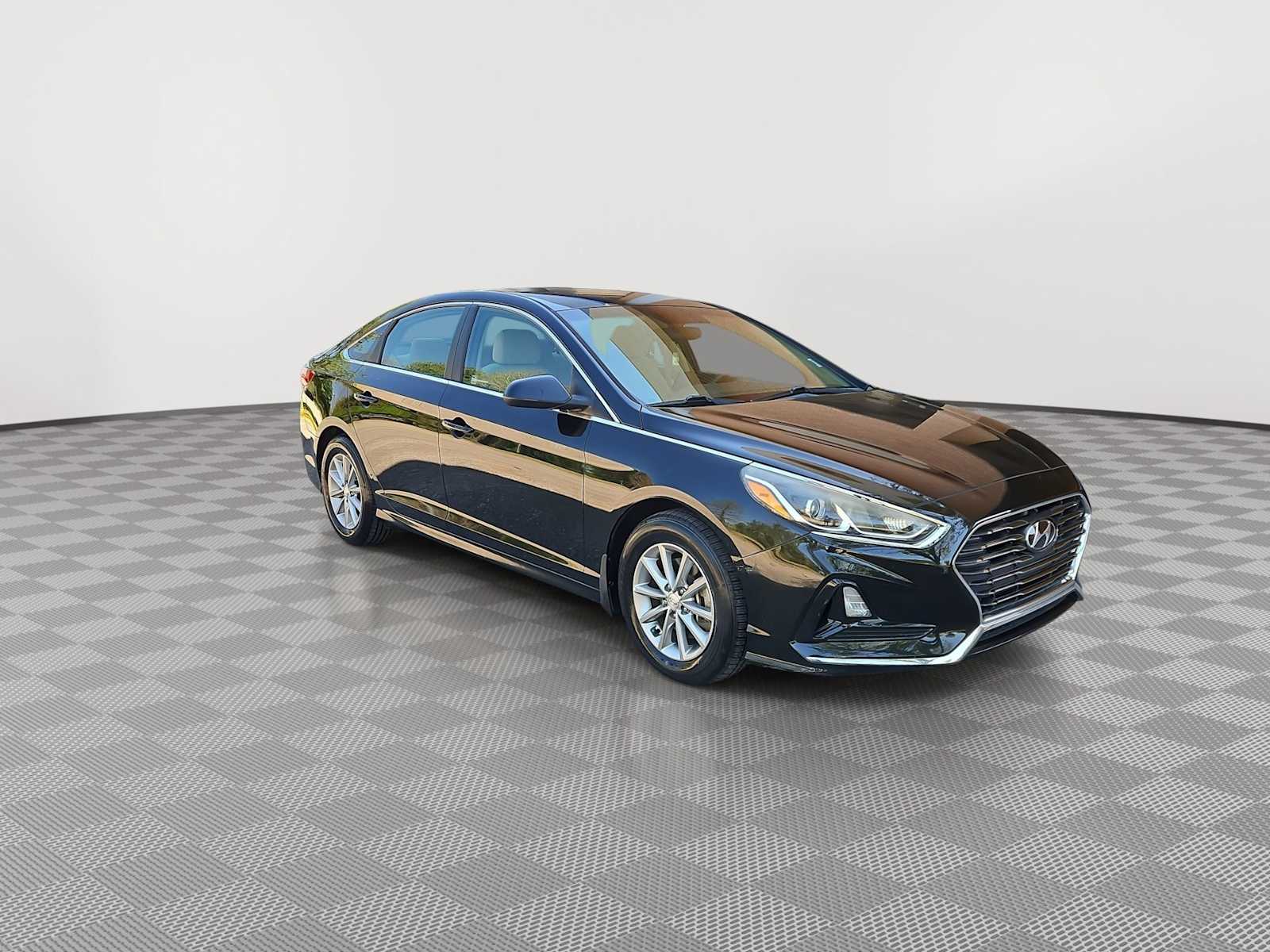 Thumbnail: 2018 Hyundai Sonata - 2