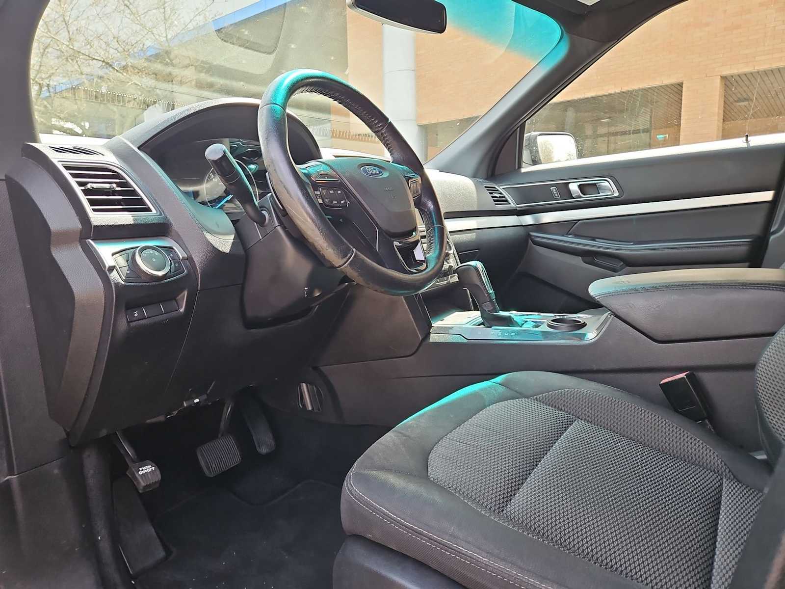 Thumbnail: 2017 Ford Explorer - 10