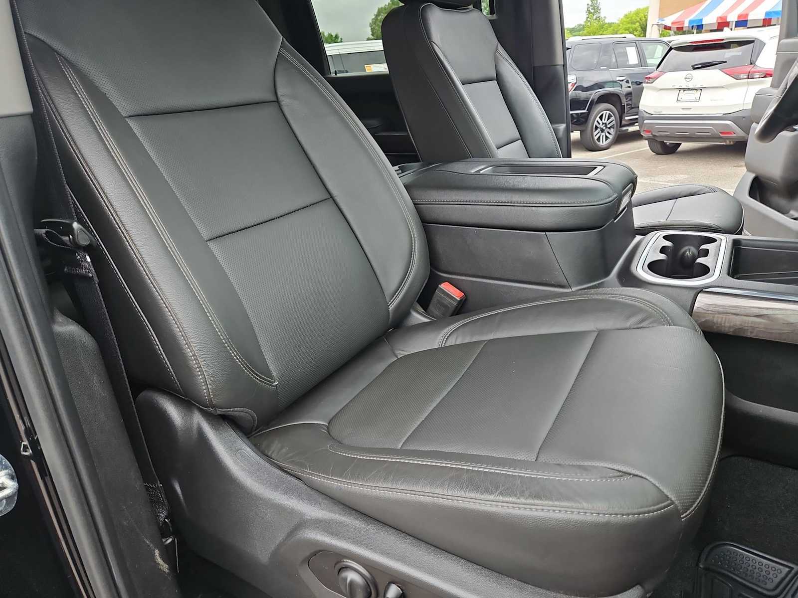 Thumbnail: 2020 Chevrolet Silverado 2500 - 23