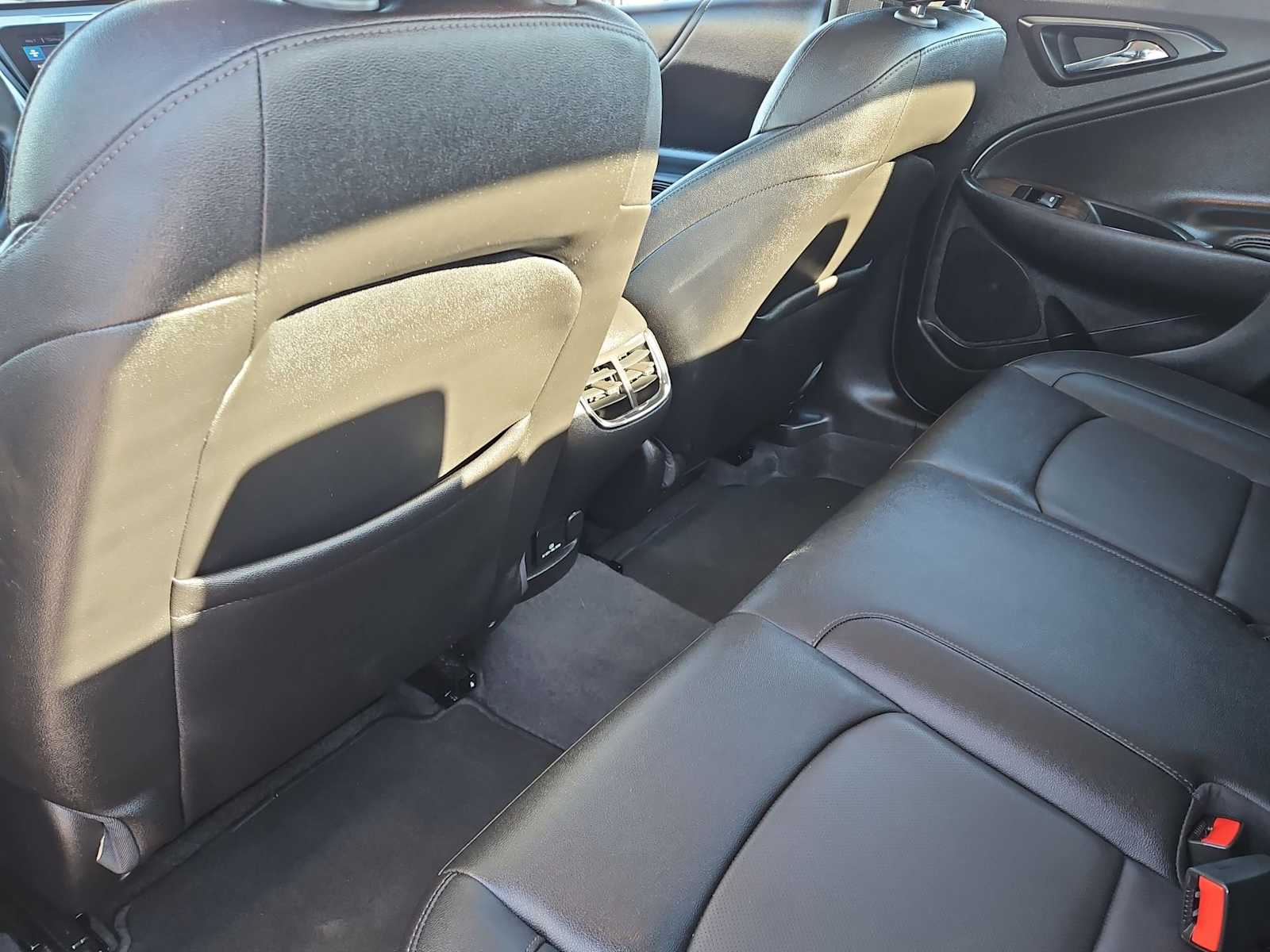 Thumbnail: 2024 Chevrolet Malibu - 19