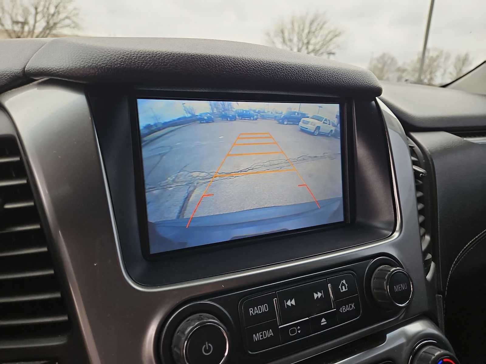 Thumbnail: 2016 Chevrolet Tahoe - 30