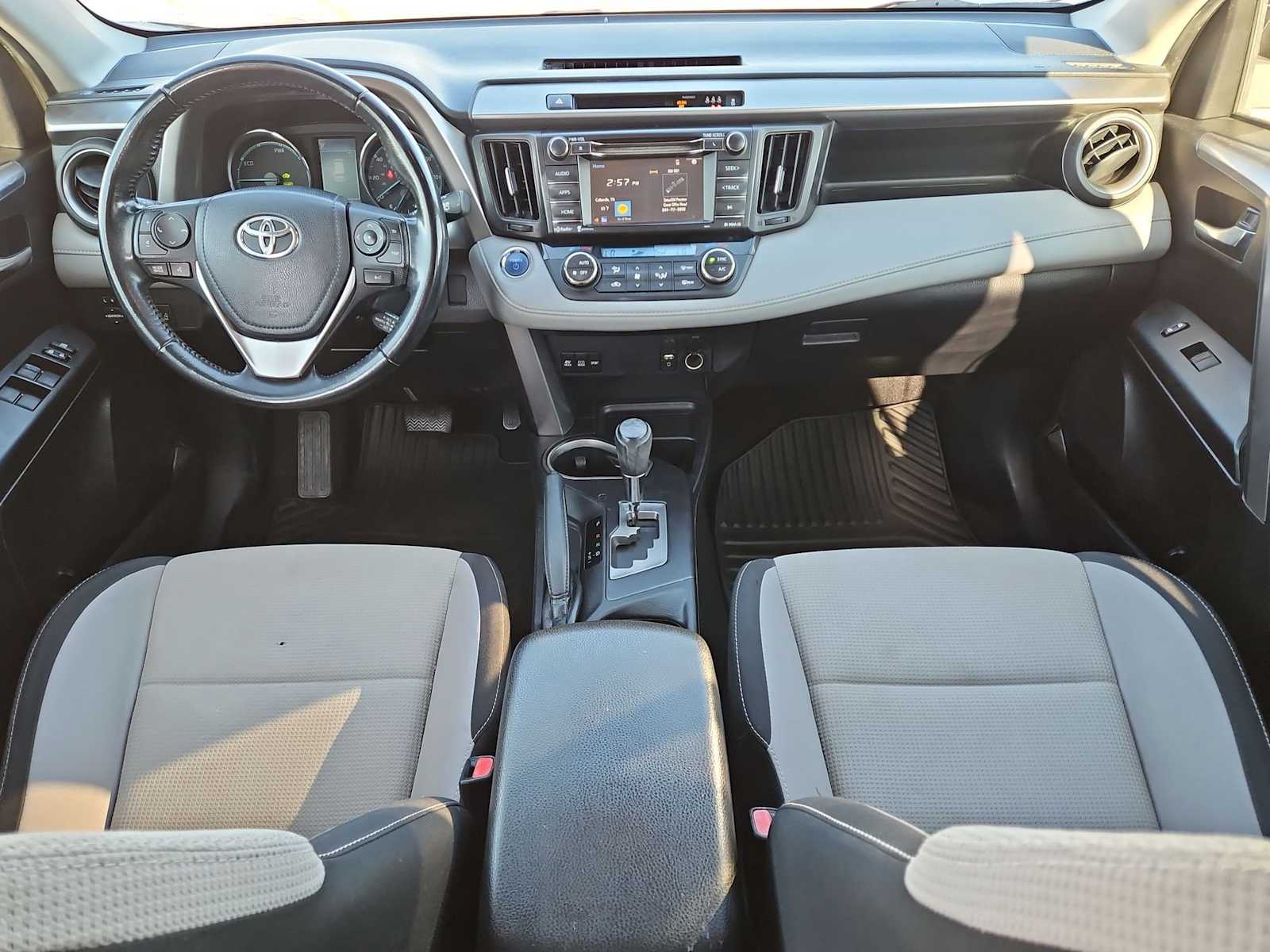 Thumbnail: 2017 Toyota RAV4 - 15