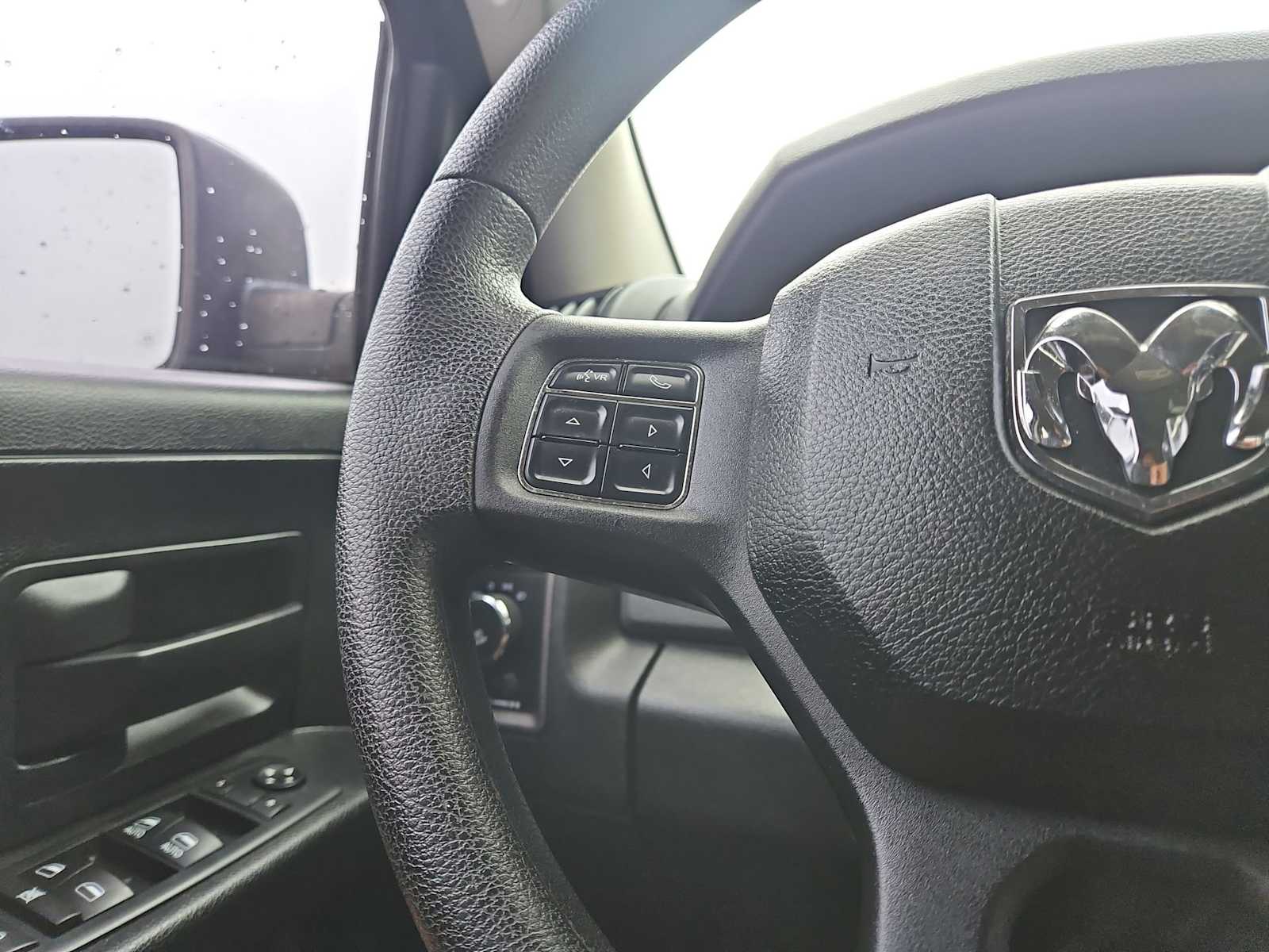 Thumbnail: 2014 RAM 1500 - 39