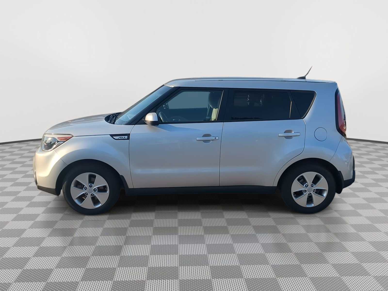 Thumbnail: 2016 Kia Soul - 5
