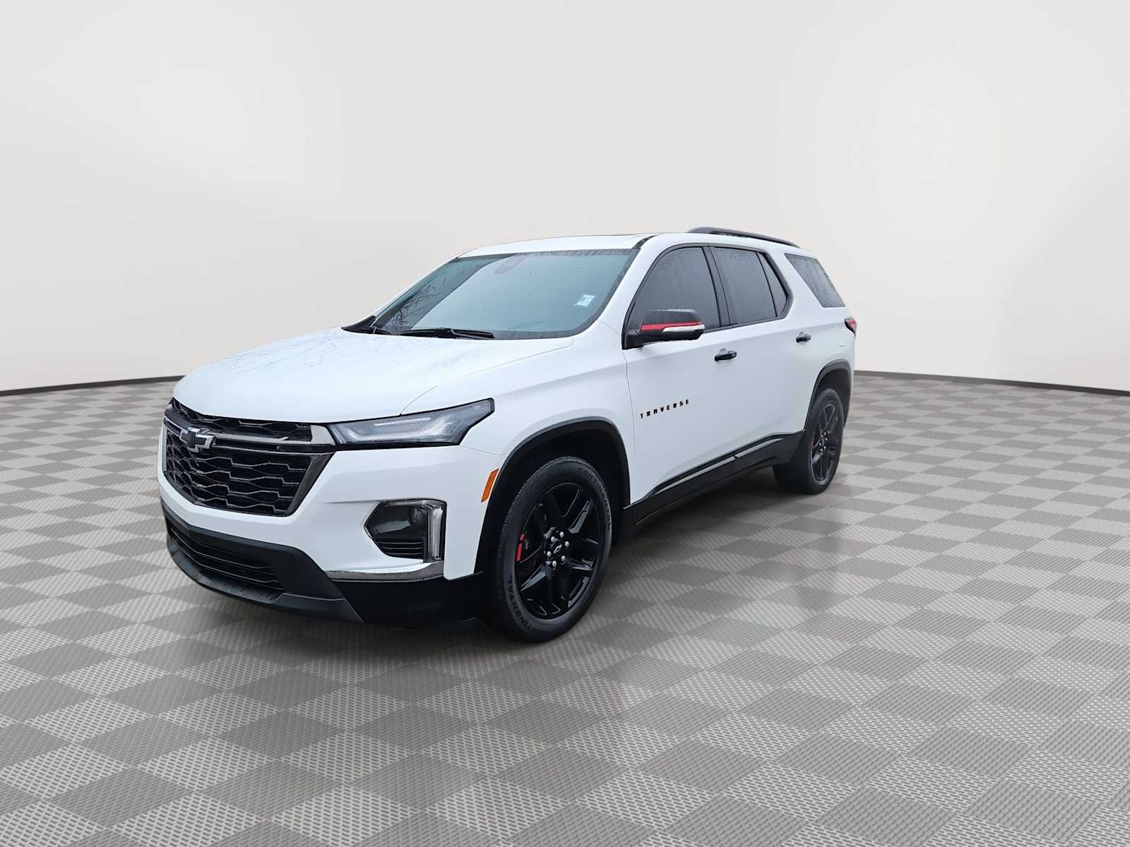 Thumbnail: 2023 Chevrolet Traverse - 4