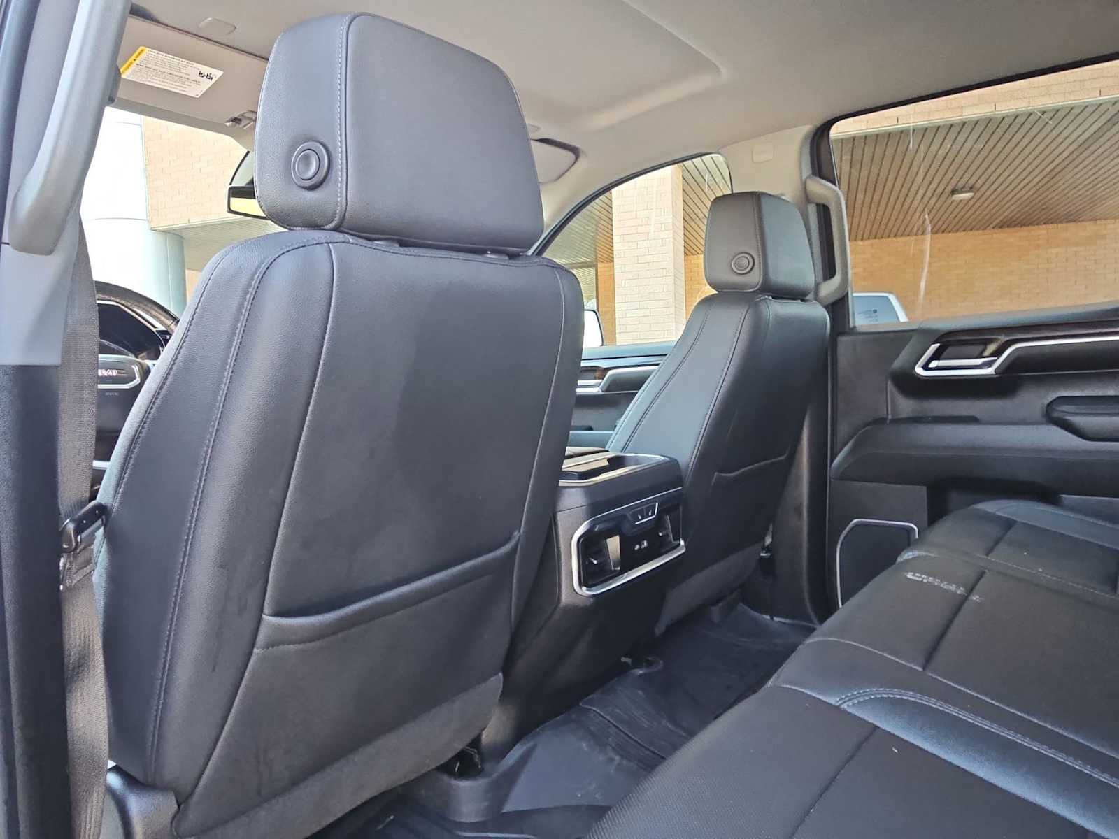 Thumbnail: 2023 GMC Sierra 1500 - 19