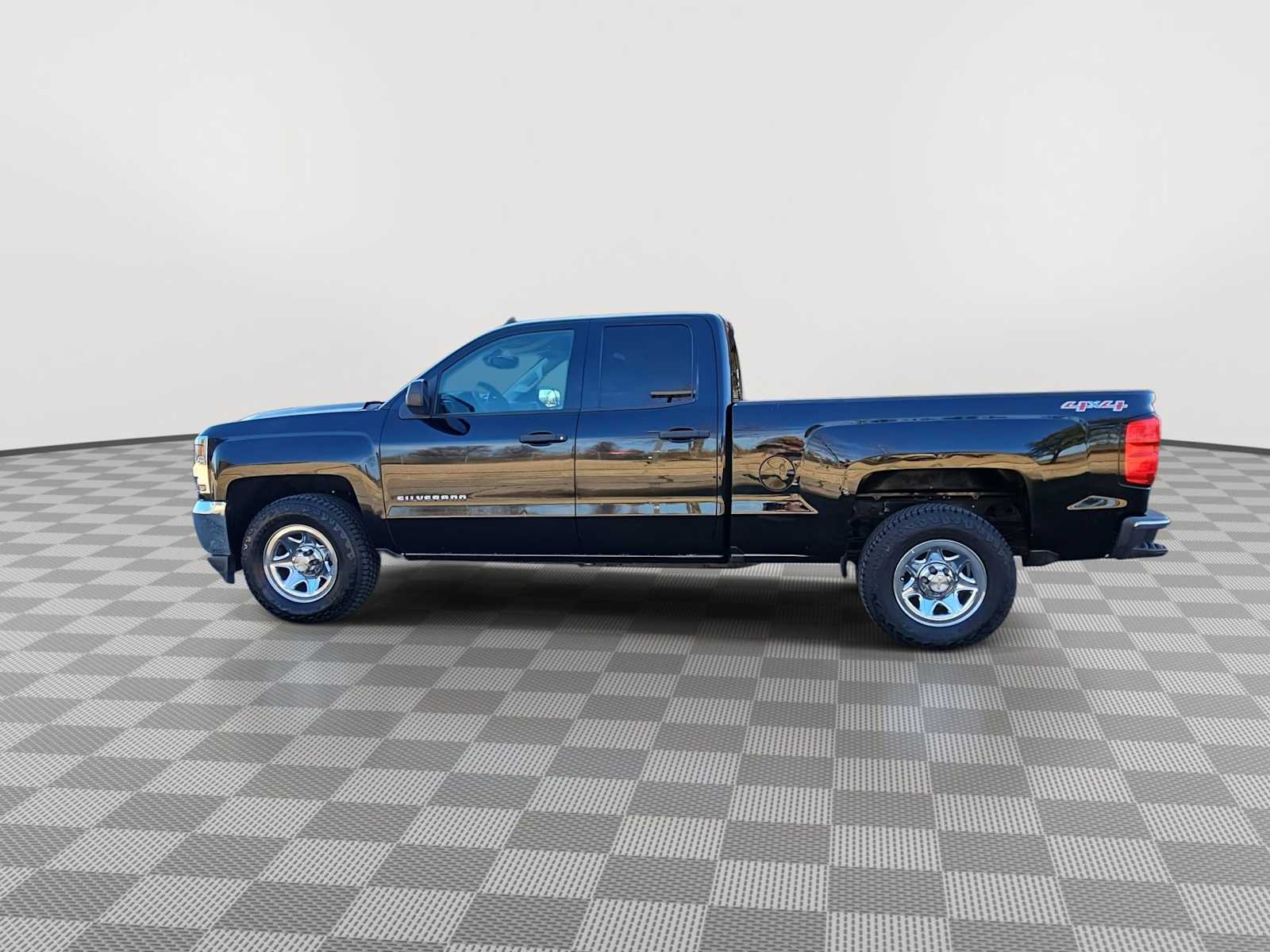 Thumbnail: 2017 Chevrolet Silverado 1500 - 5