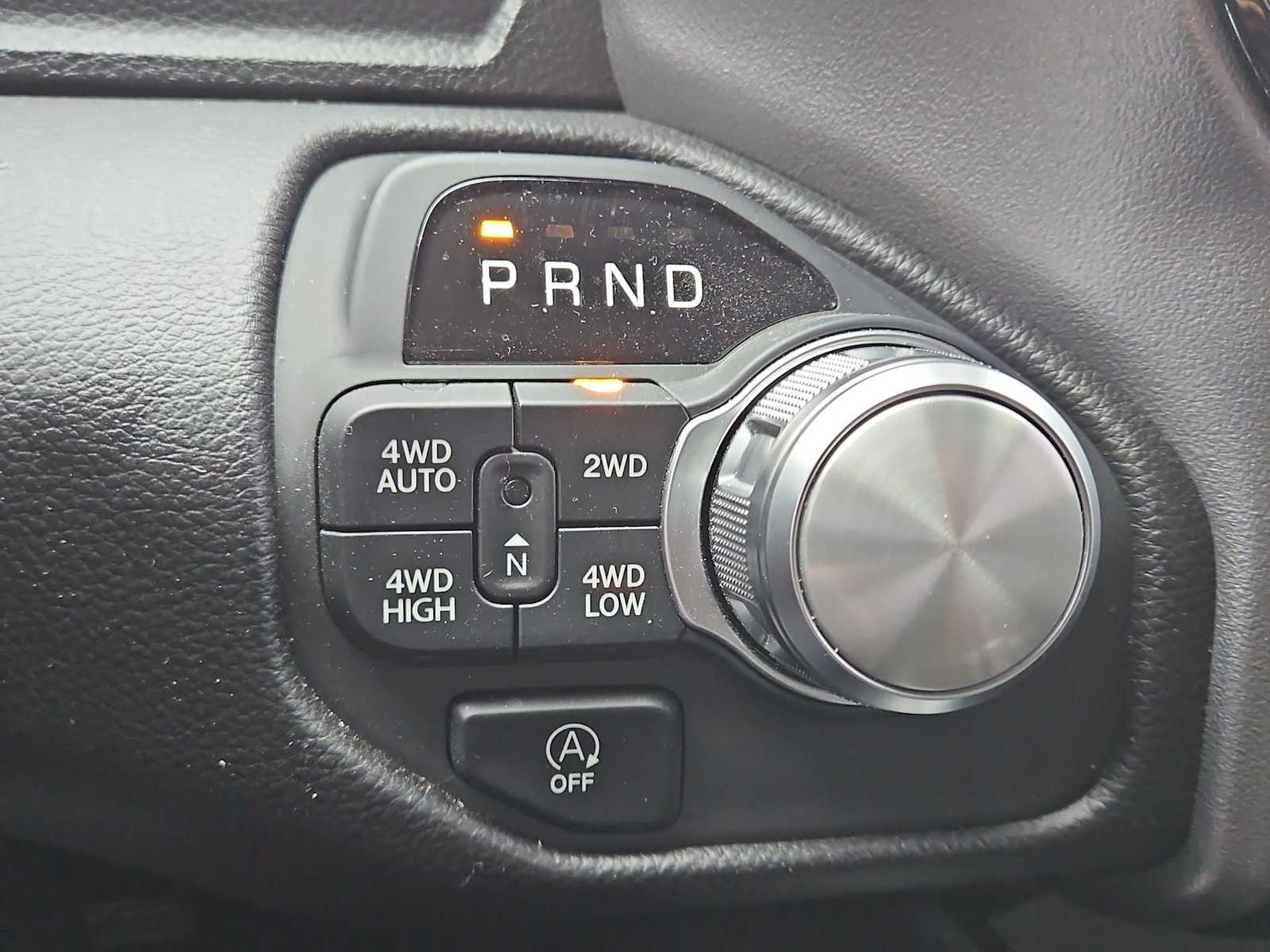 Thumbnail: 2025 RAM 1500 - 32