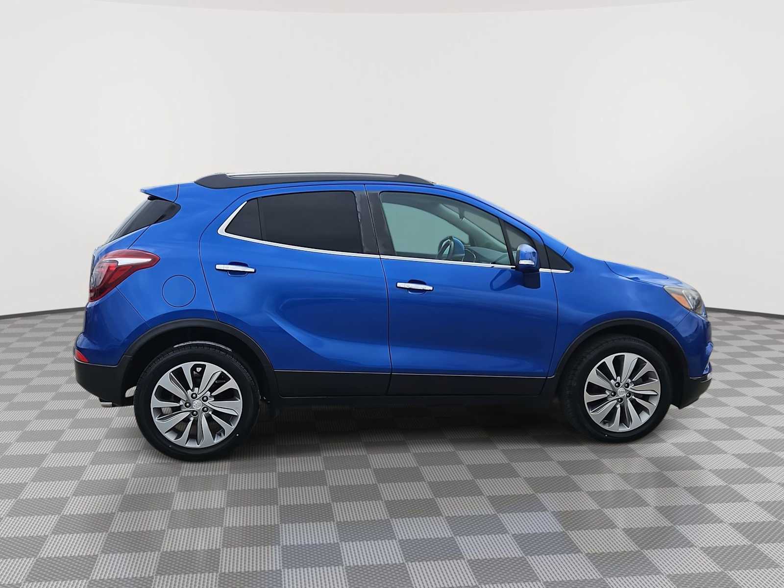 Thumbnail: 2017 Buick Encore - 9