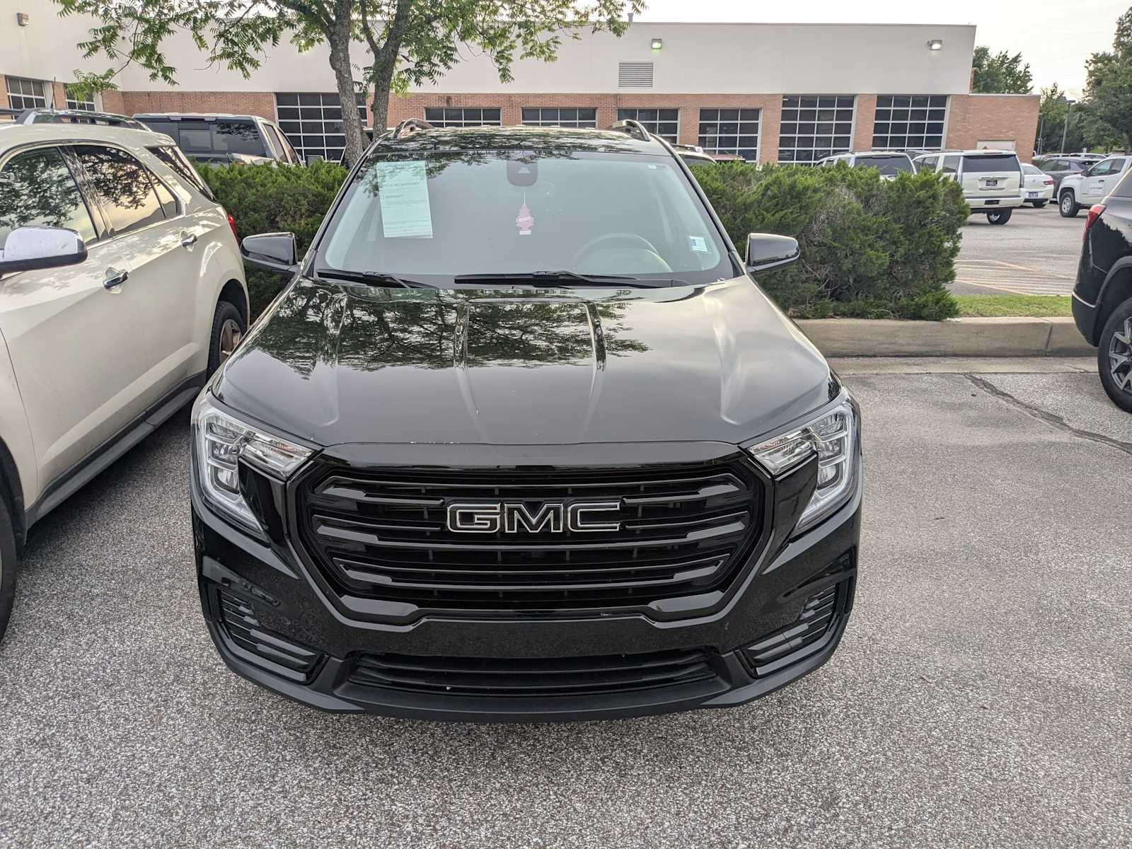 Thumbnail: 2022 GMC Terrain - 2
