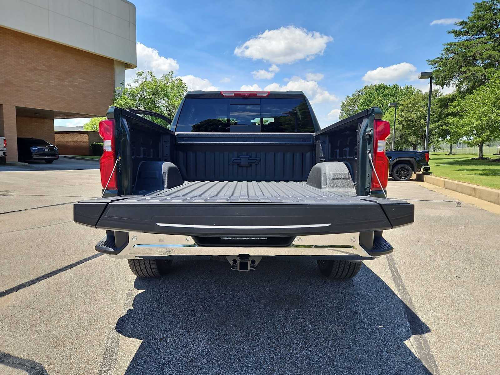 Thumbnail: 2026 Chevrolet Silverado 1500 - 35