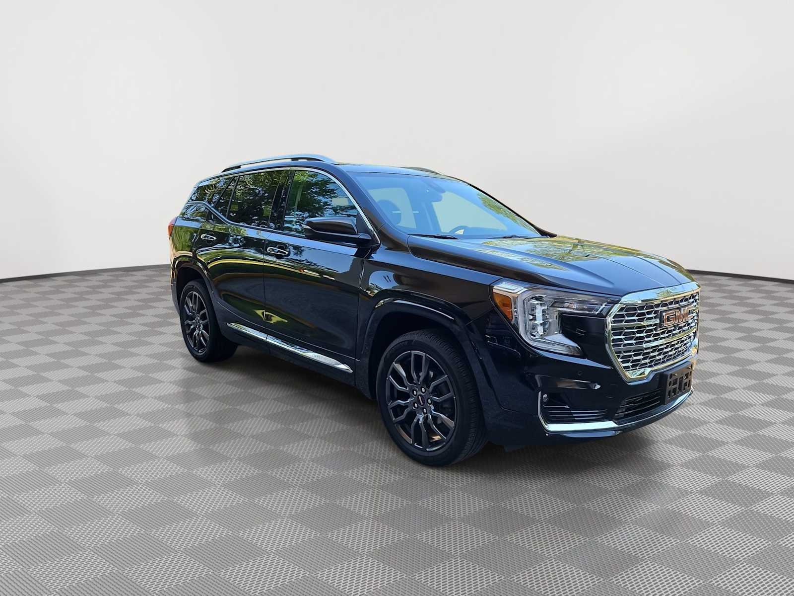 Thumbnail: 2024 GMC Terrain - 2