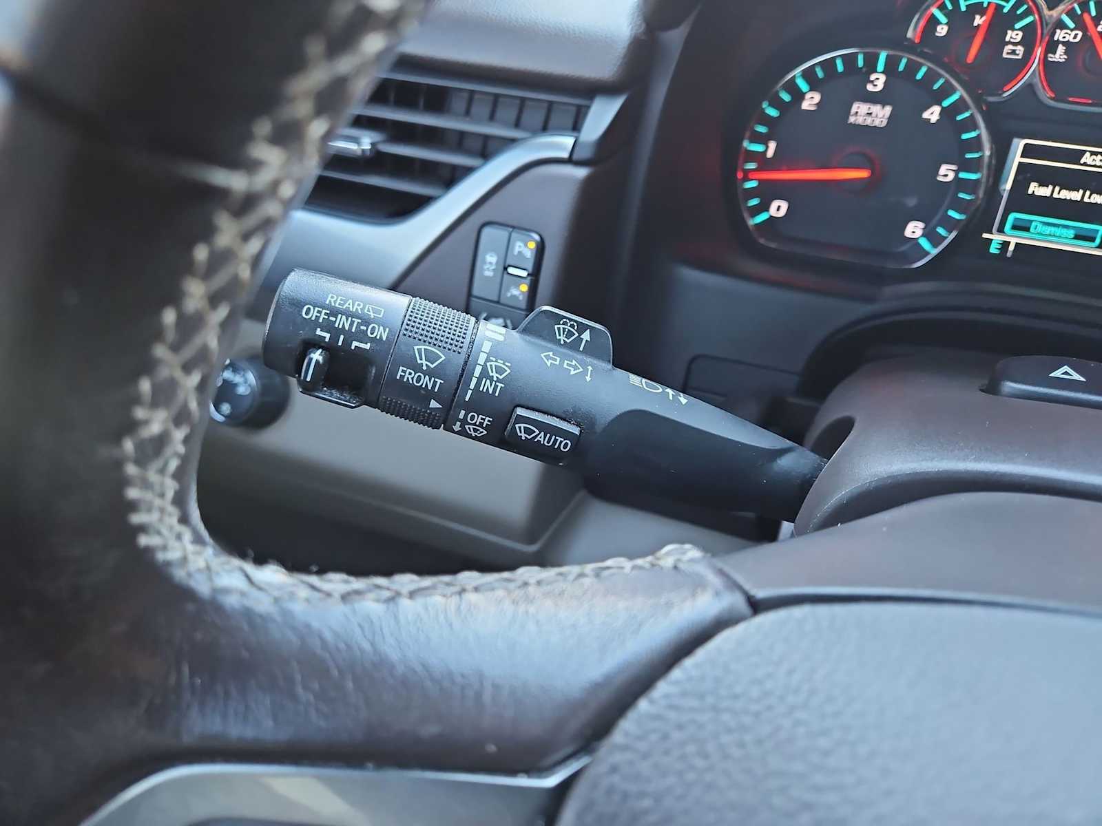 Thumbnail: 2020 Chevrolet Suburban - 25