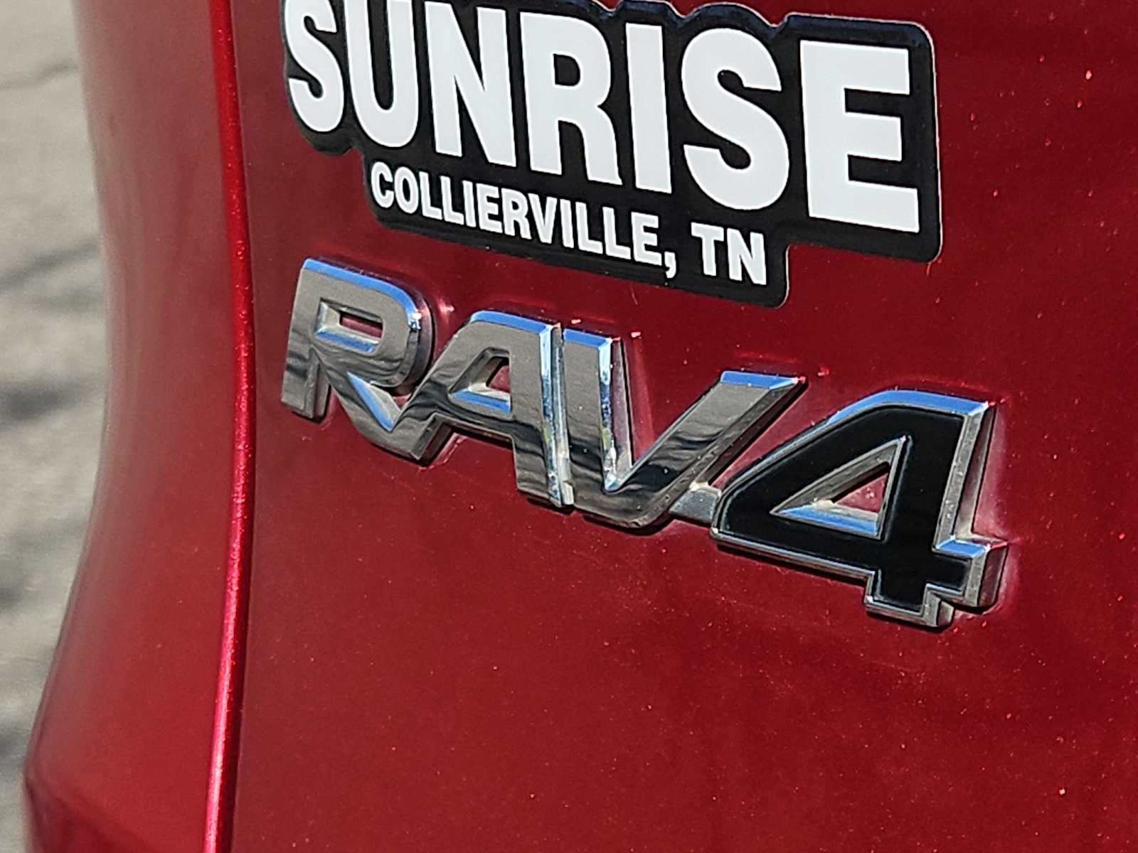 Thumbnail: 2021 Toyota RAV4 - 13