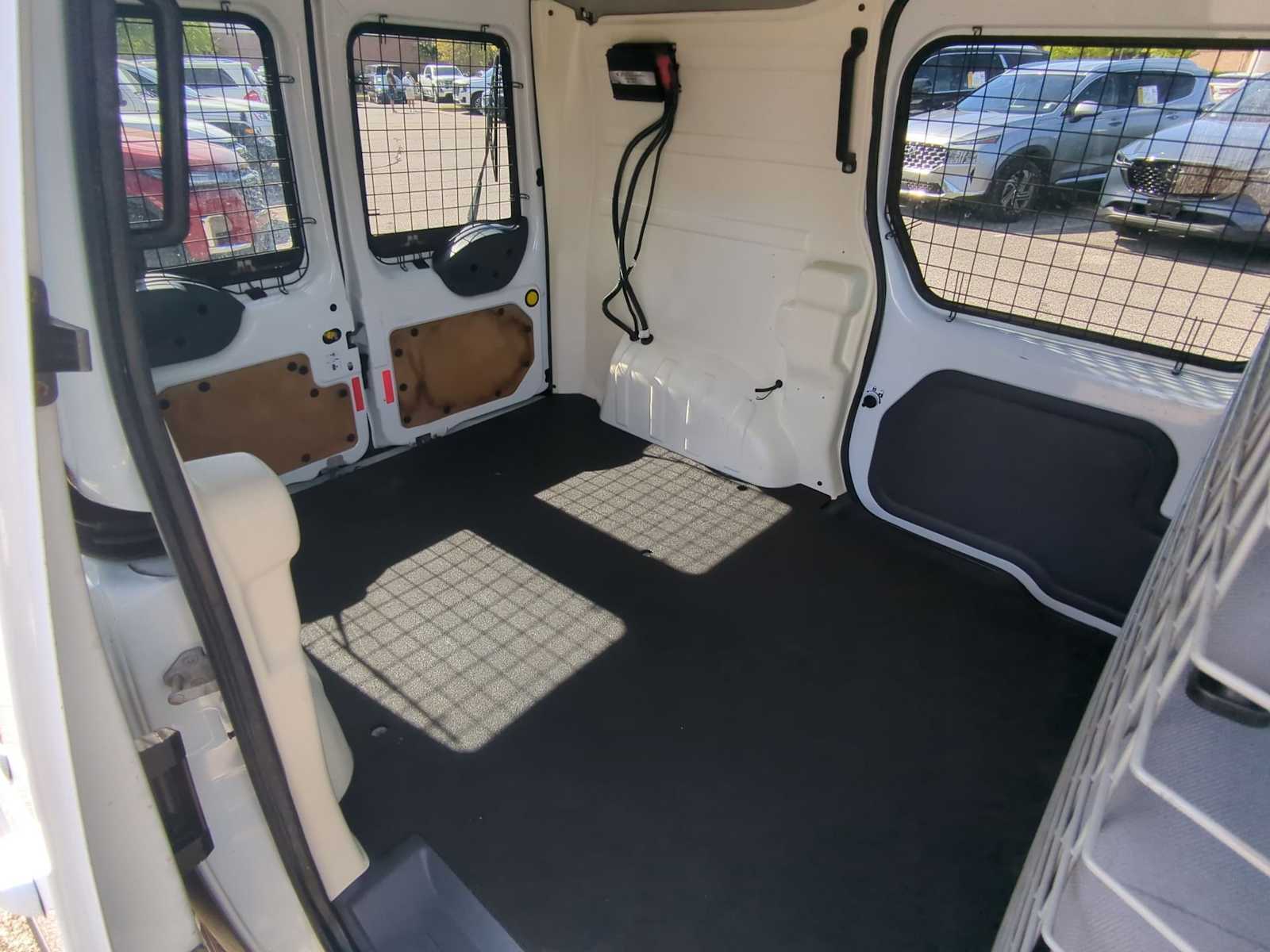 Thumbnail: 2012 Ford Transit Series - 28