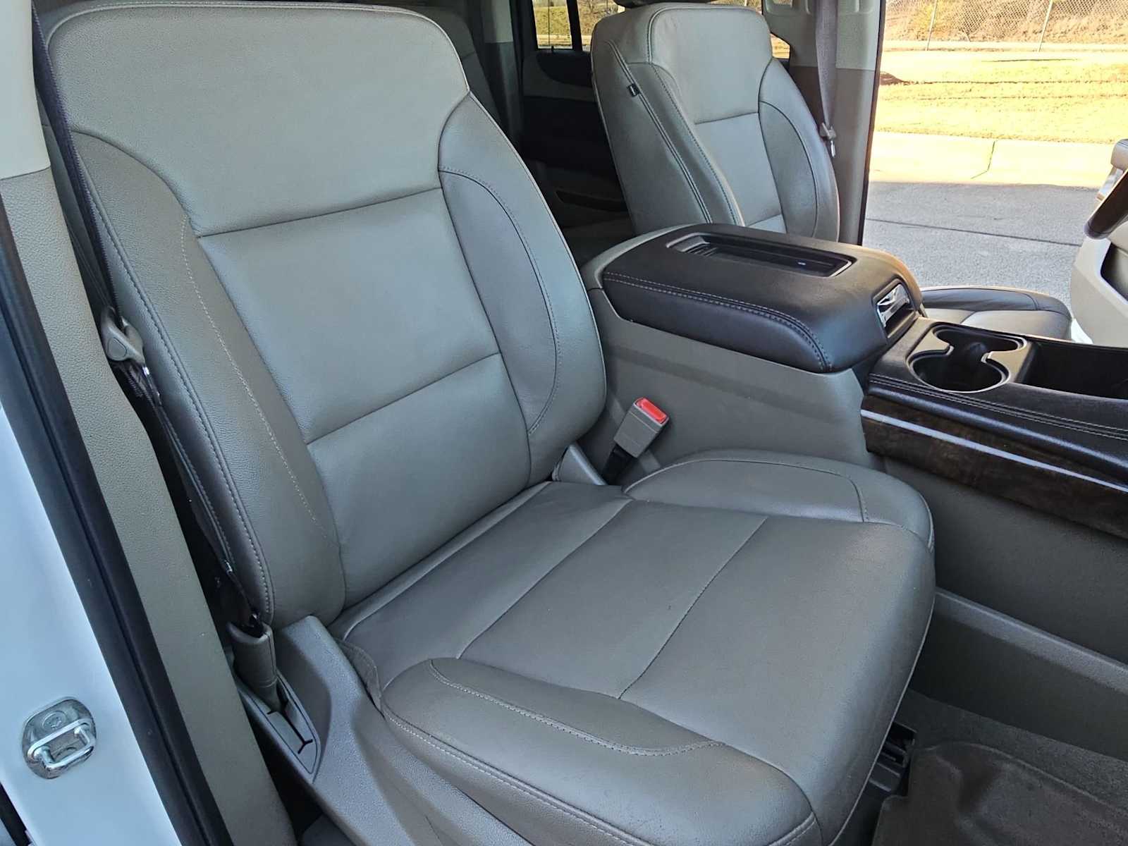 Thumbnail: 2020 Chevrolet Suburban - 21