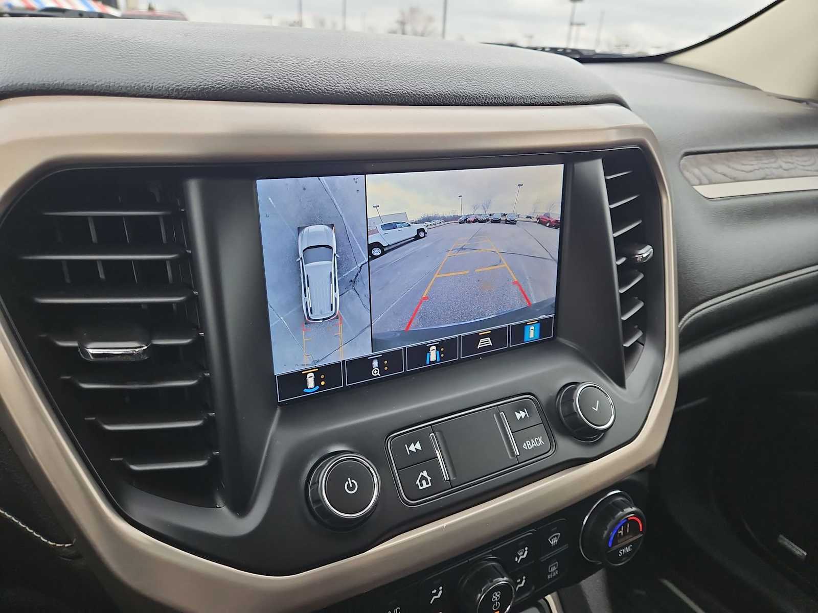 Thumbnail: 2021 GMC Acadia - 31