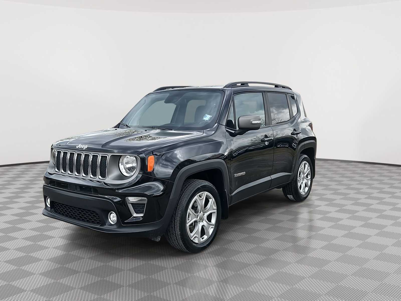 Thumbnail: 2019 Jeep Renegade - 7