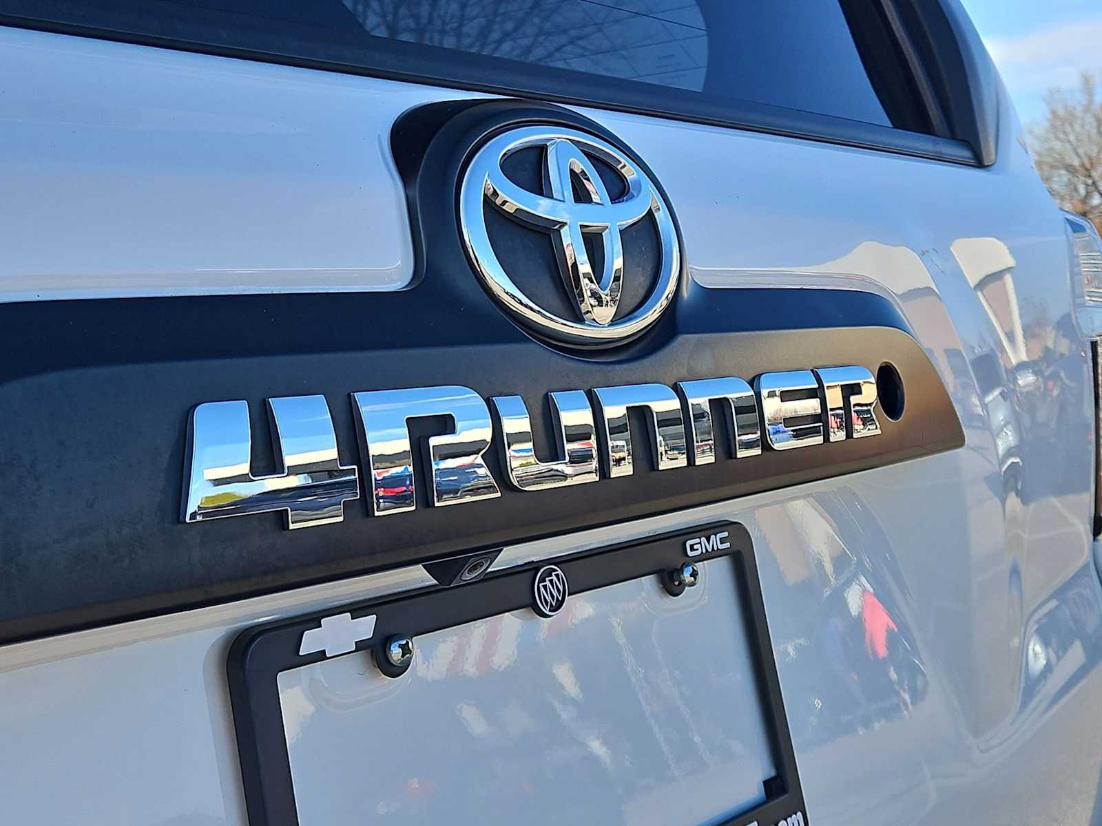 Thumbnail: 2019 Toyota 4Runner - 13