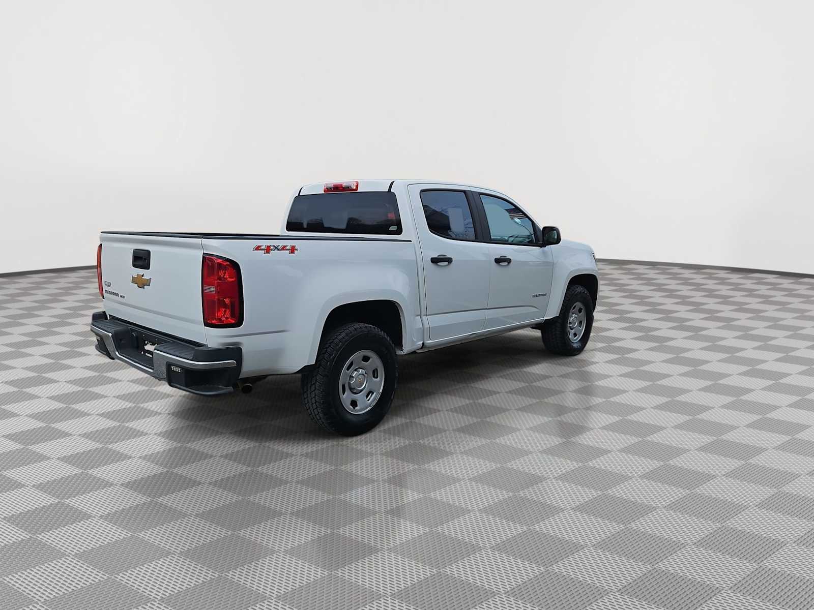 Thumbnail: 2019 Chevrolet Colorado - 8