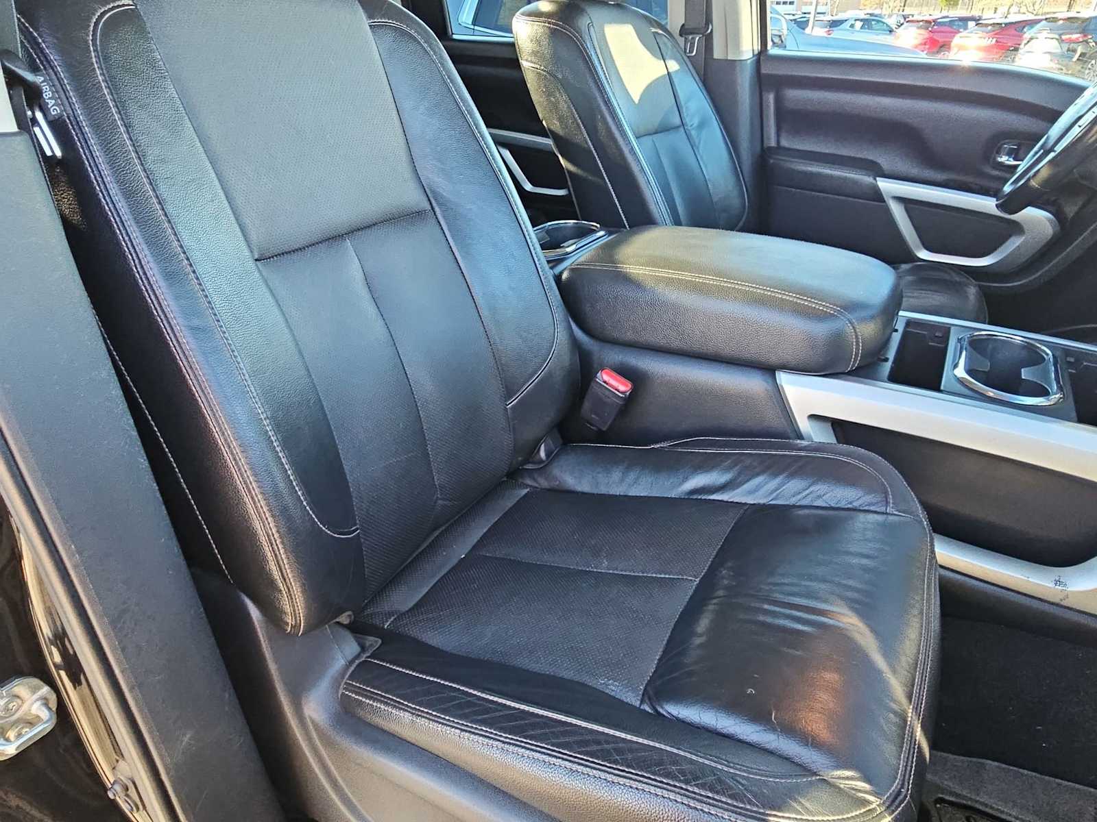 Thumbnail: 2017 Nissan Titan - 22