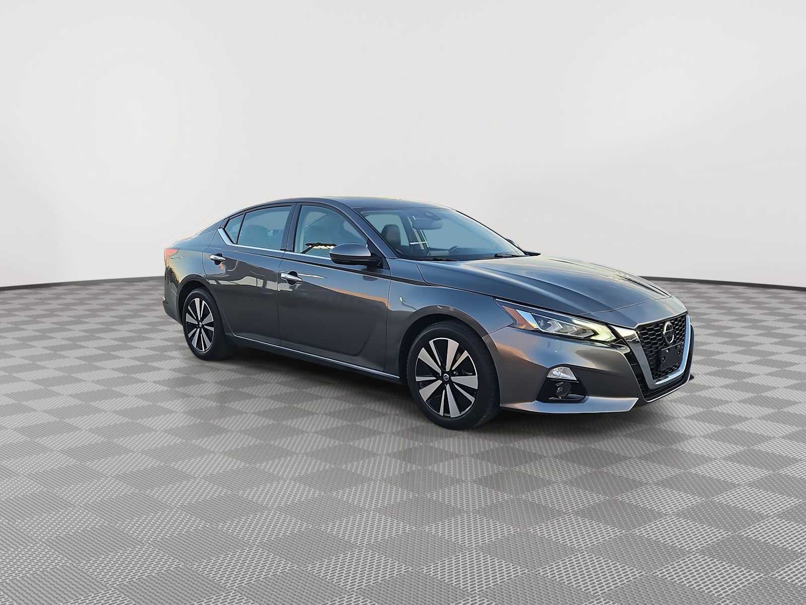 Thumbnail: 2020 Nissan Altima - 2