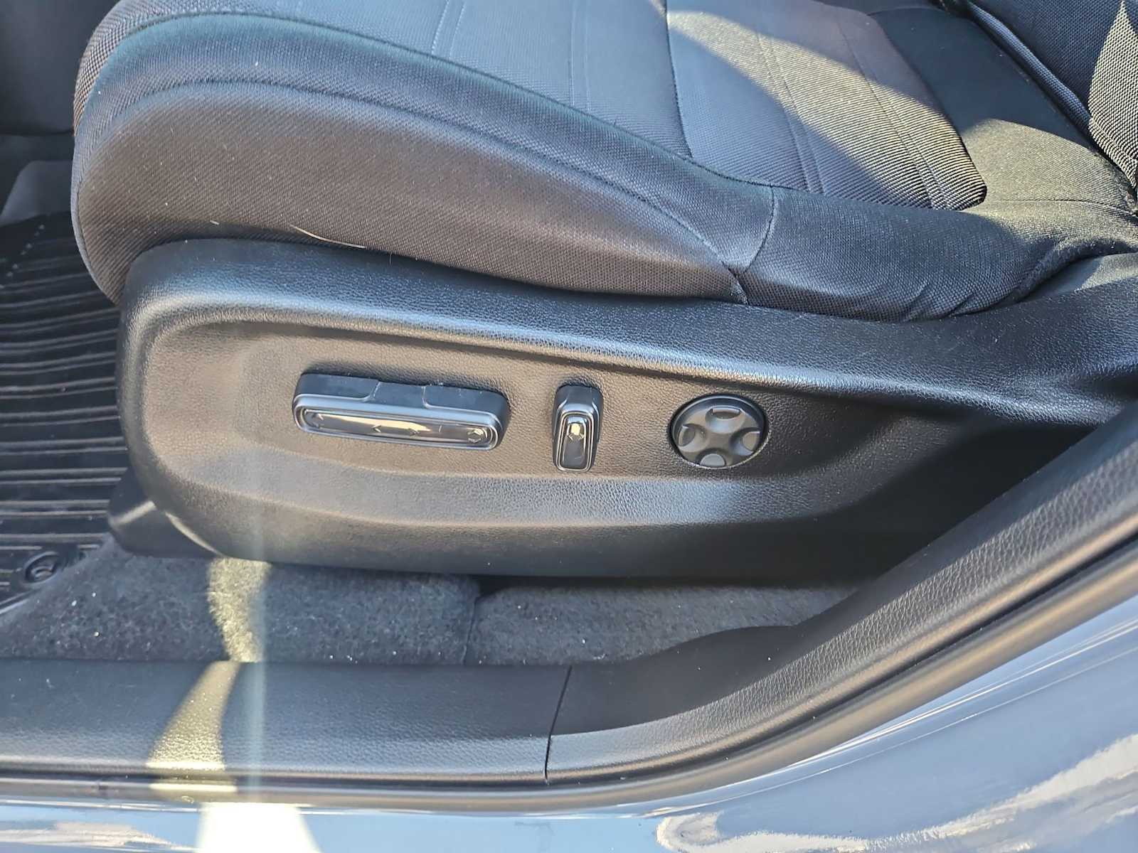 Thumbnail: 2021 Honda CR-V - 18