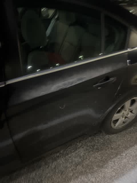 Thumbnail: 2014 Chevrolet Cruze - 3