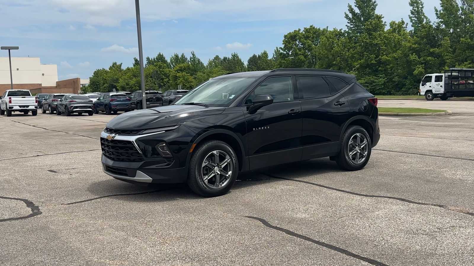 Thumbnail: 2024 Chevrolet Blazer - 4