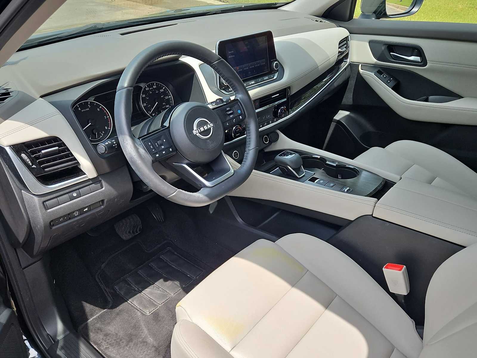 Thumbnail: 2023 Nissan Rogue - 17