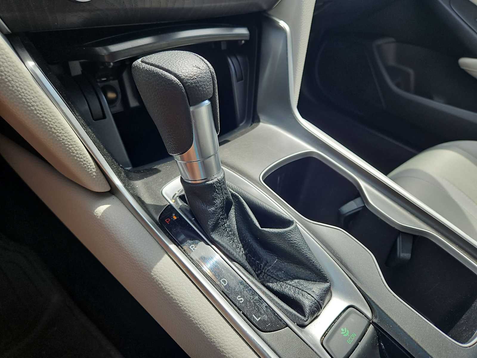 Thumbnail: 2020 Honda Accord - 32