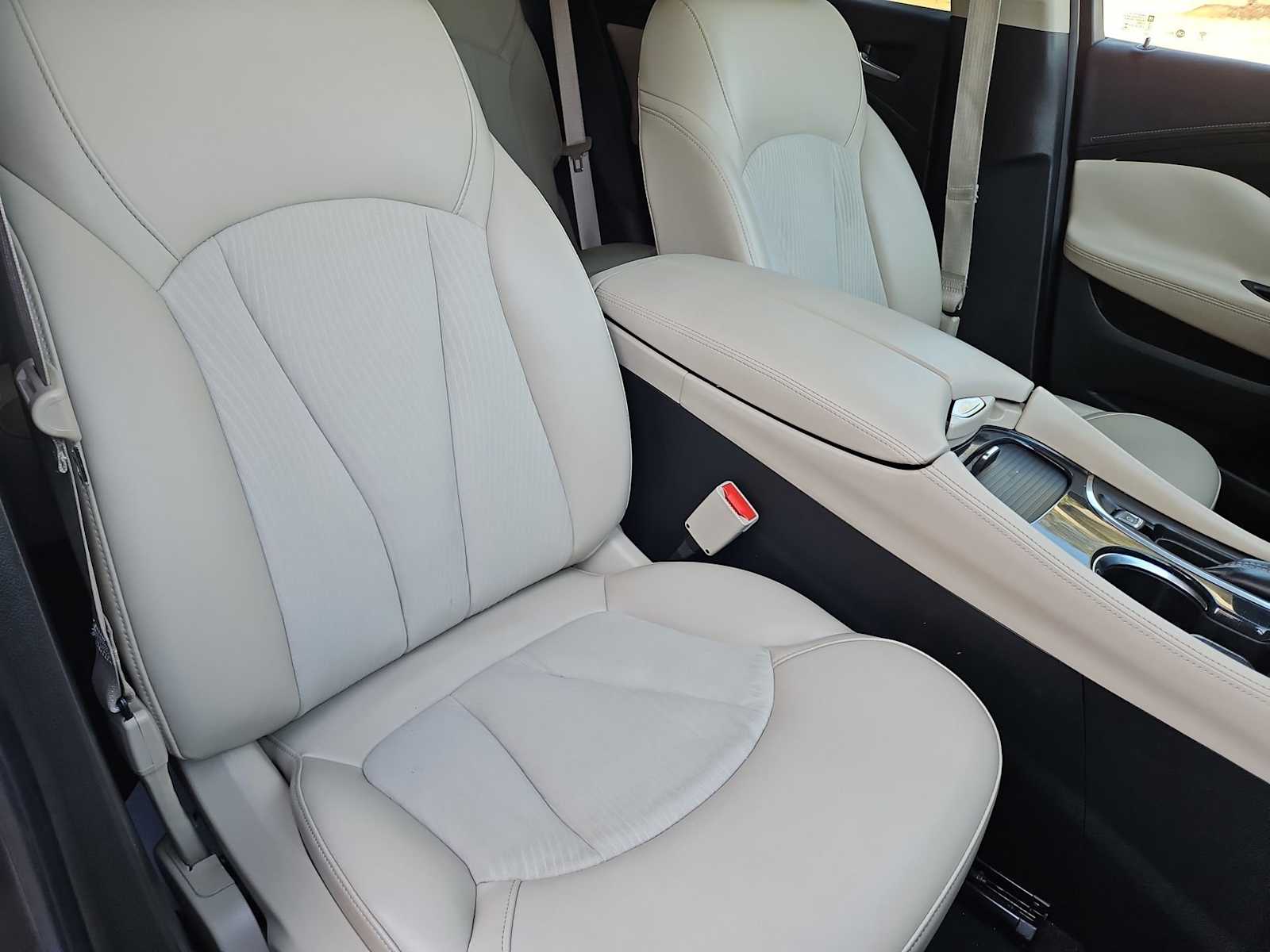 Thumbnail: 2017 Buick Envision - 22