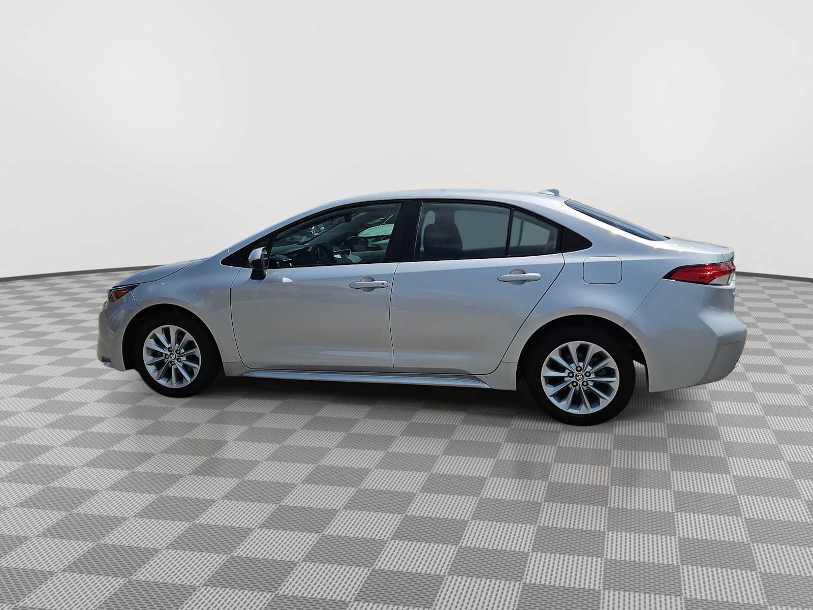 Thumbnail: 2021 Toyota Corolla - 5