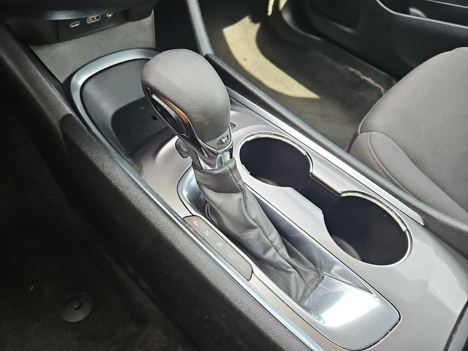 Thumbnail: 2021 Chevrolet Malibu - 32