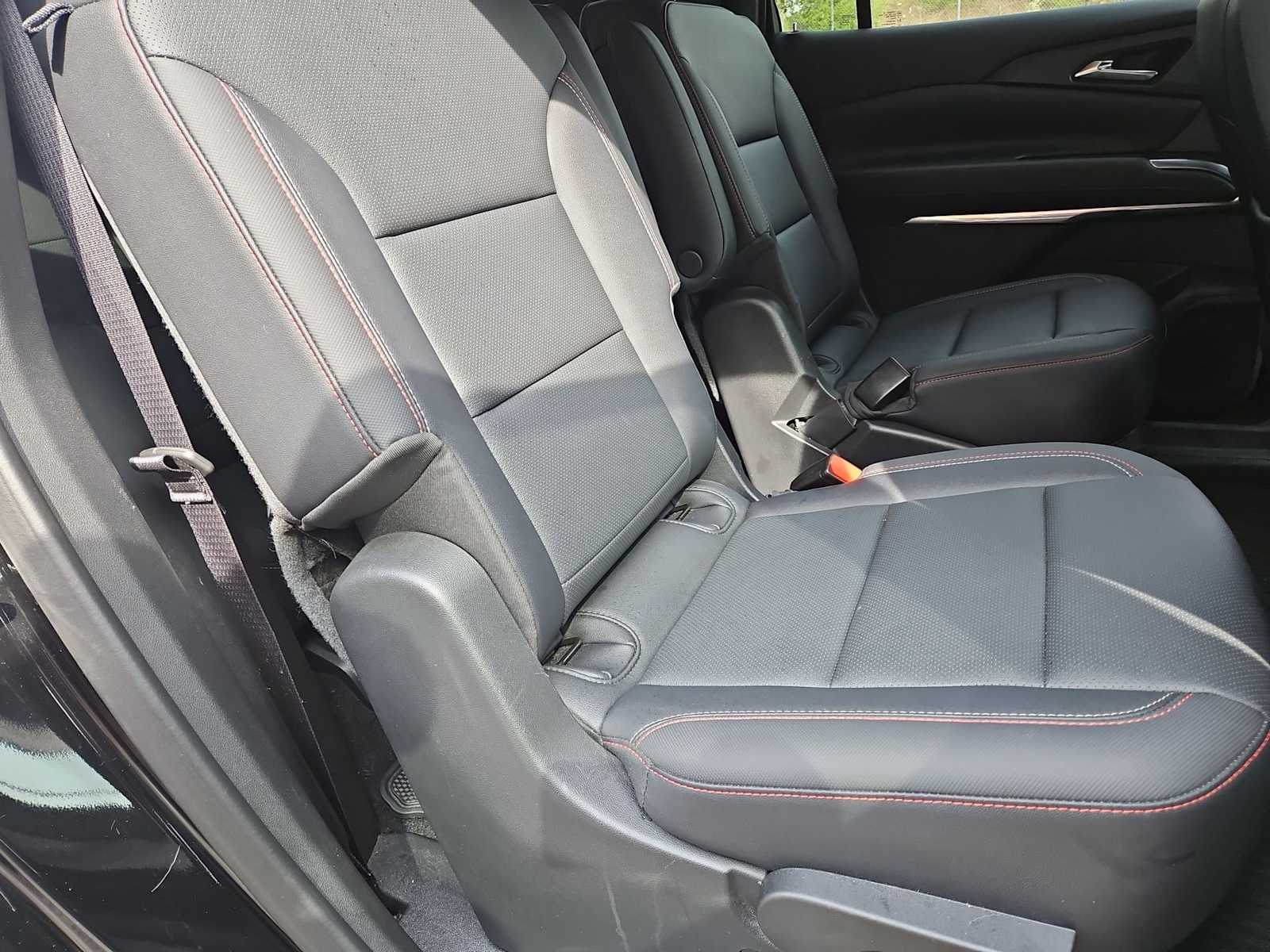 Thumbnail: 2025 Chevrolet Traverse - 21