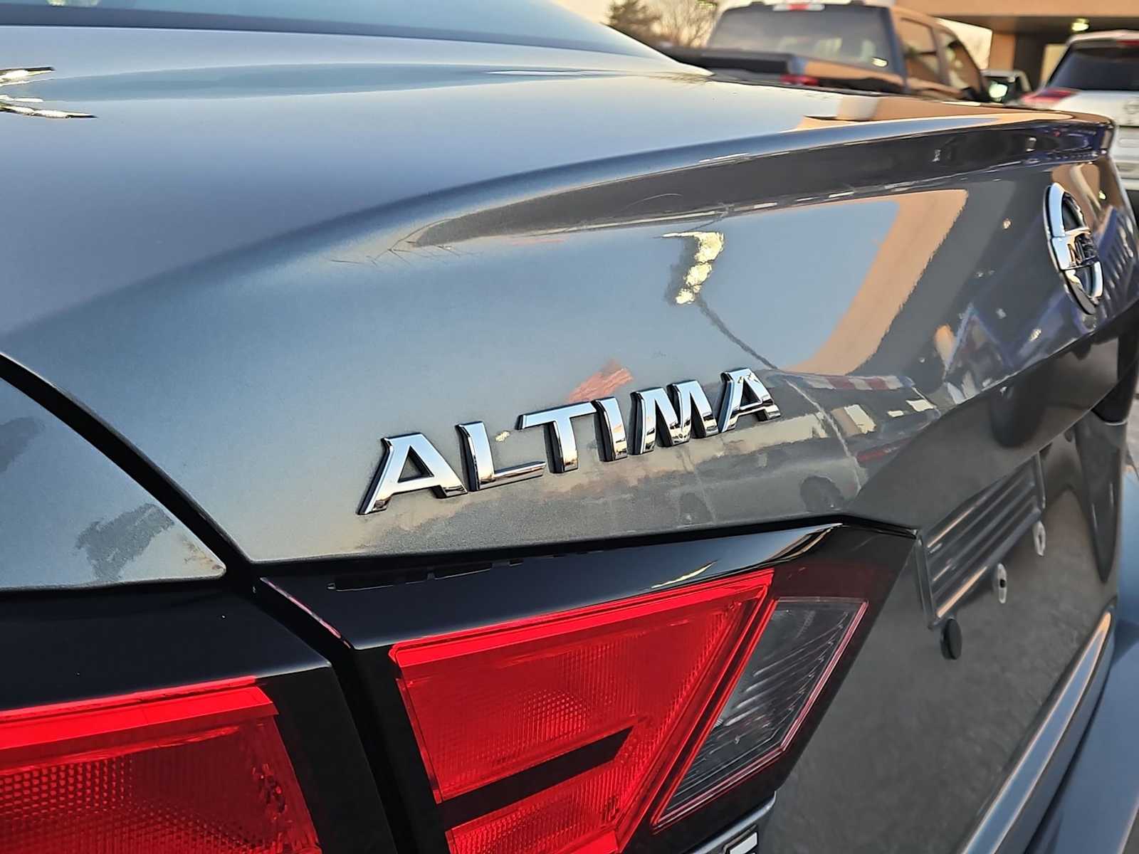 Thumbnail: 2020 Nissan Altima - 13