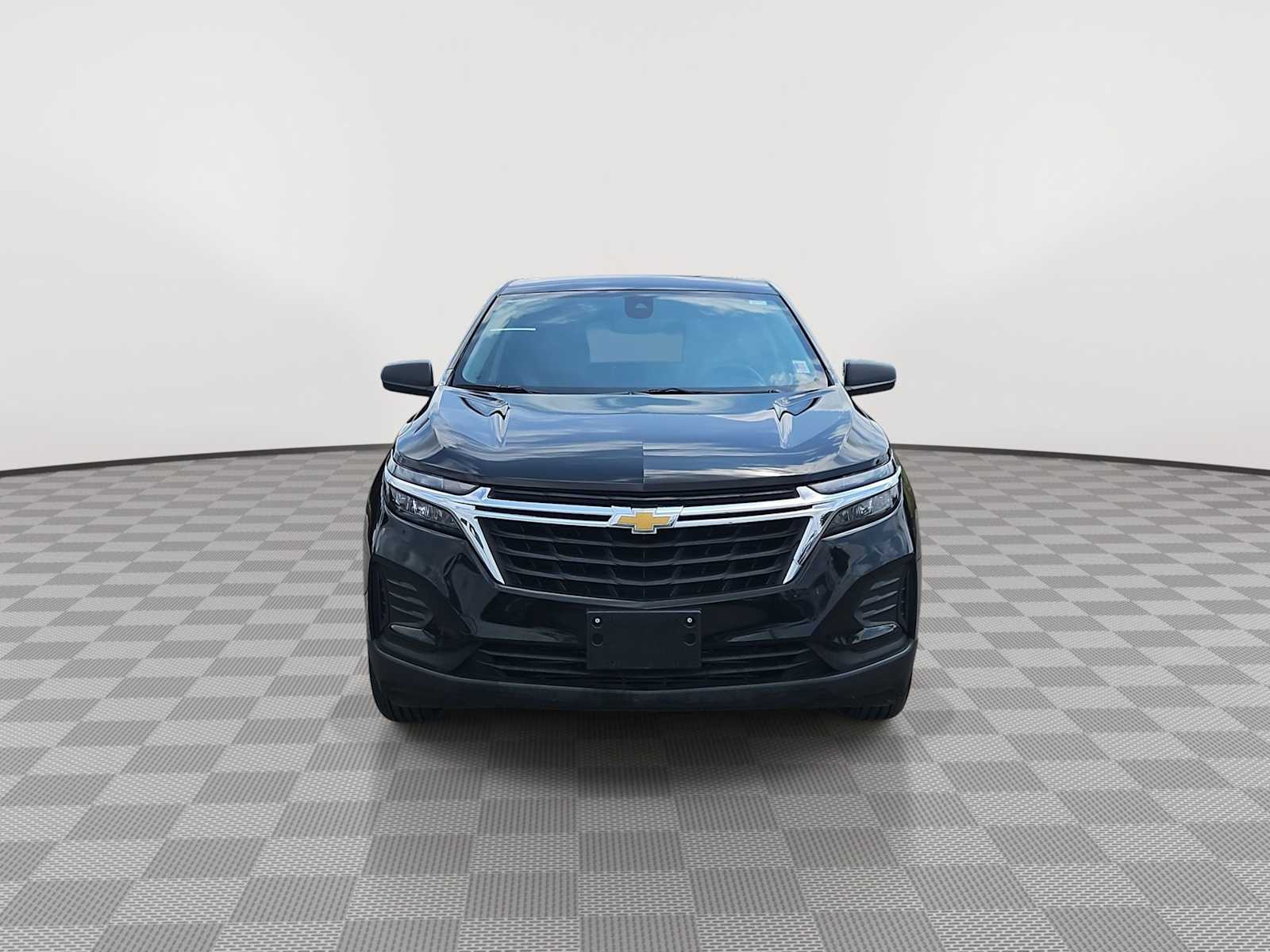 Thumbnail: 2023 Chevrolet Equinox - 3