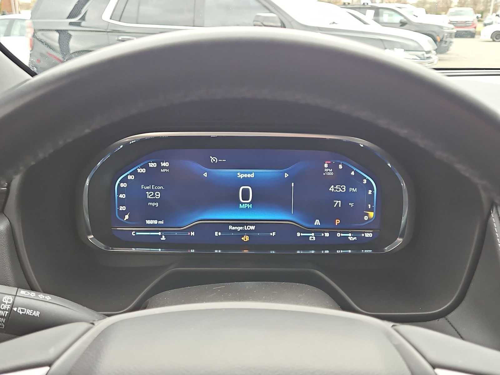 Thumbnail: 2024 Chevrolet Tahoe - 32