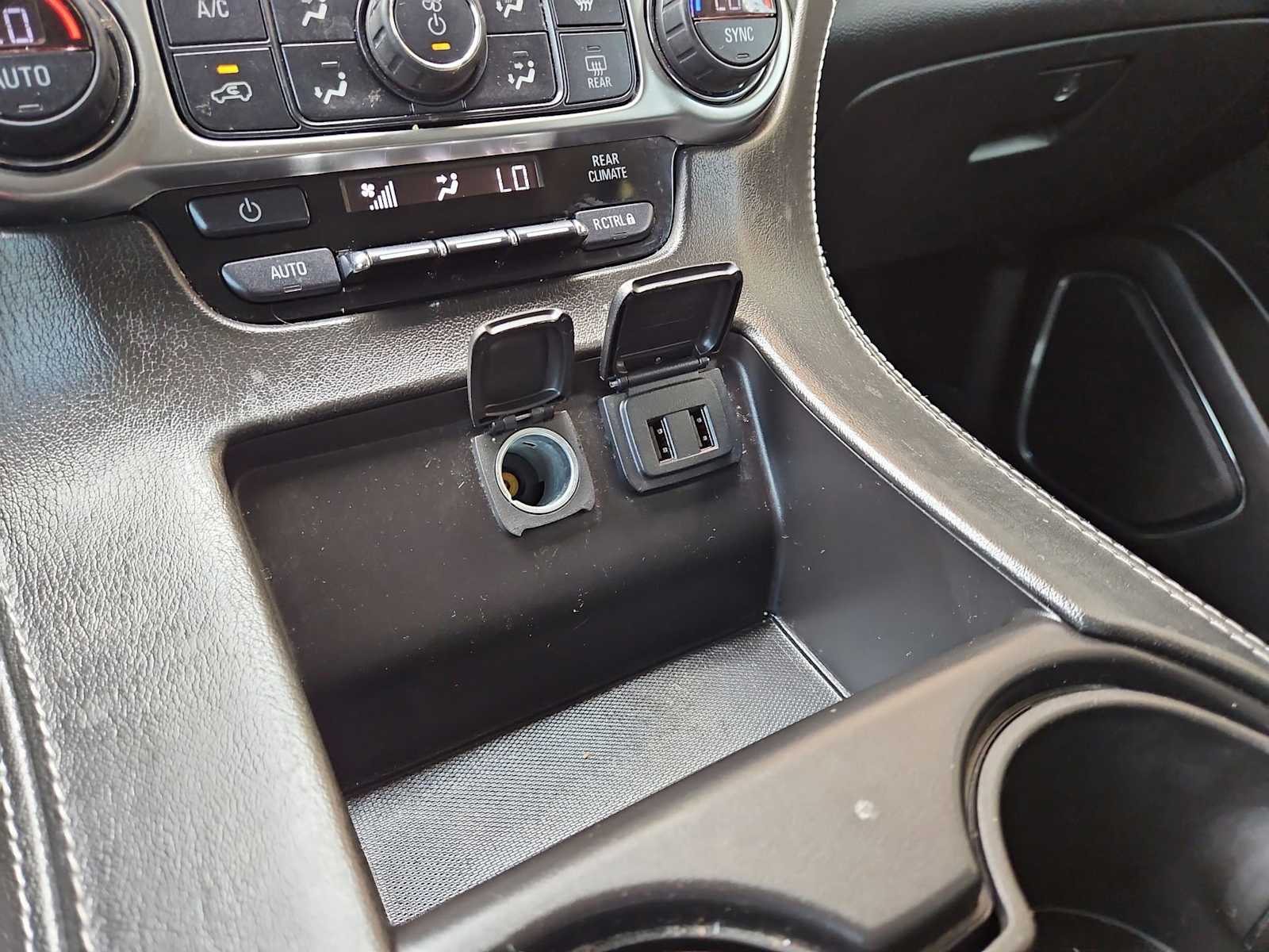 Thumbnail: 2020 Chevrolet Tahoe - 30